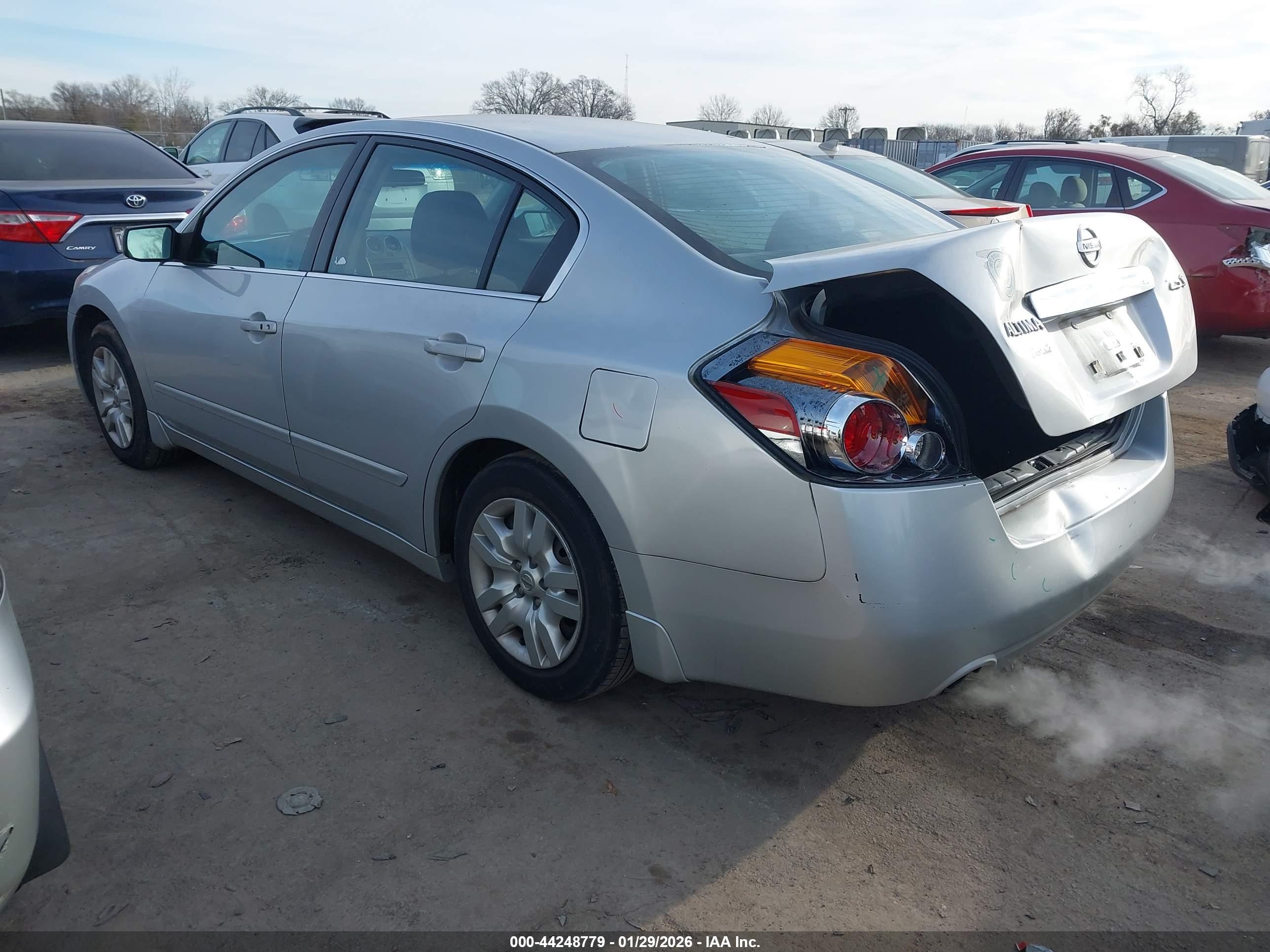 NISSAN ALTIMA image 3