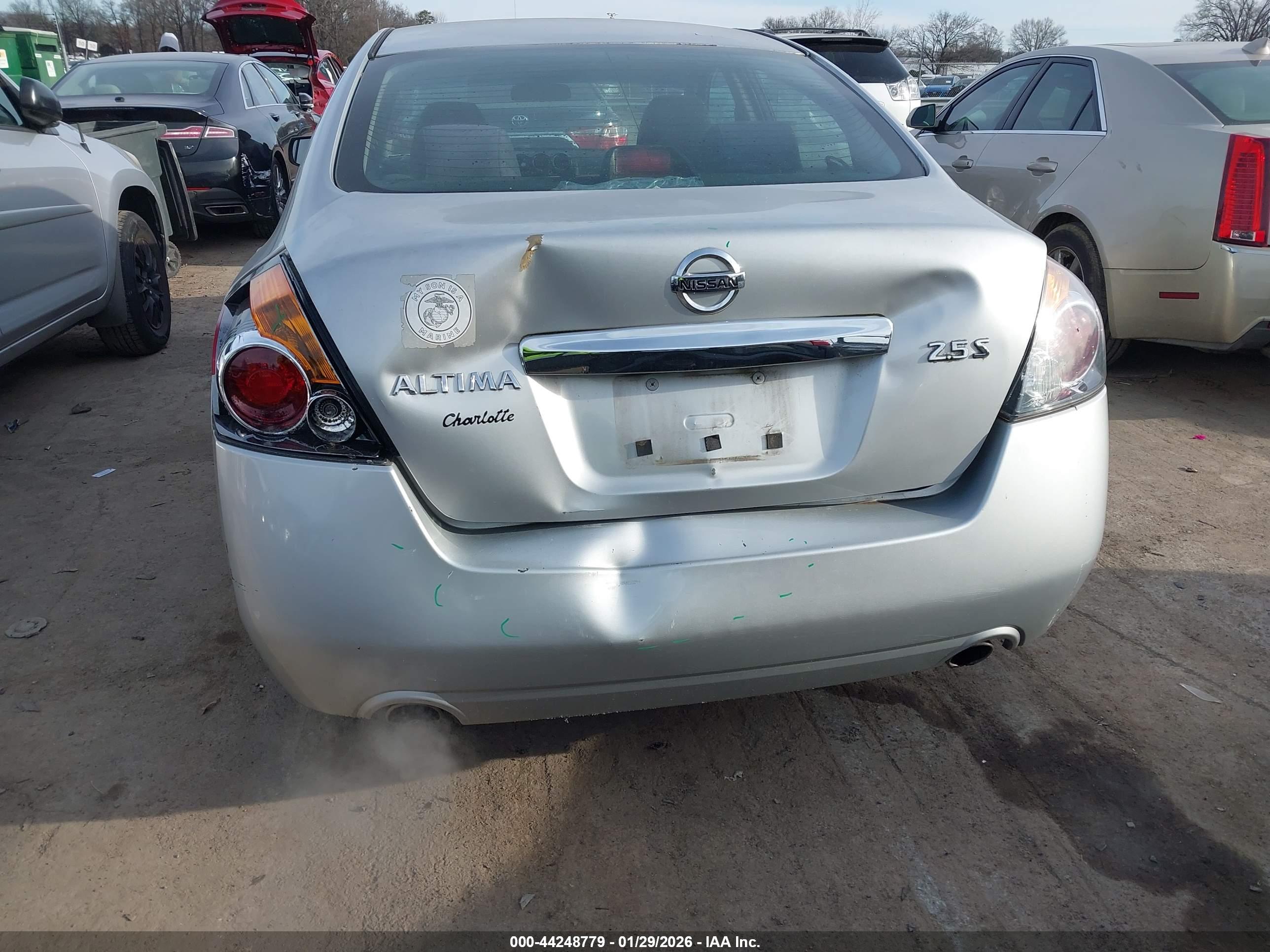 NISSAN ALTIMA image 6