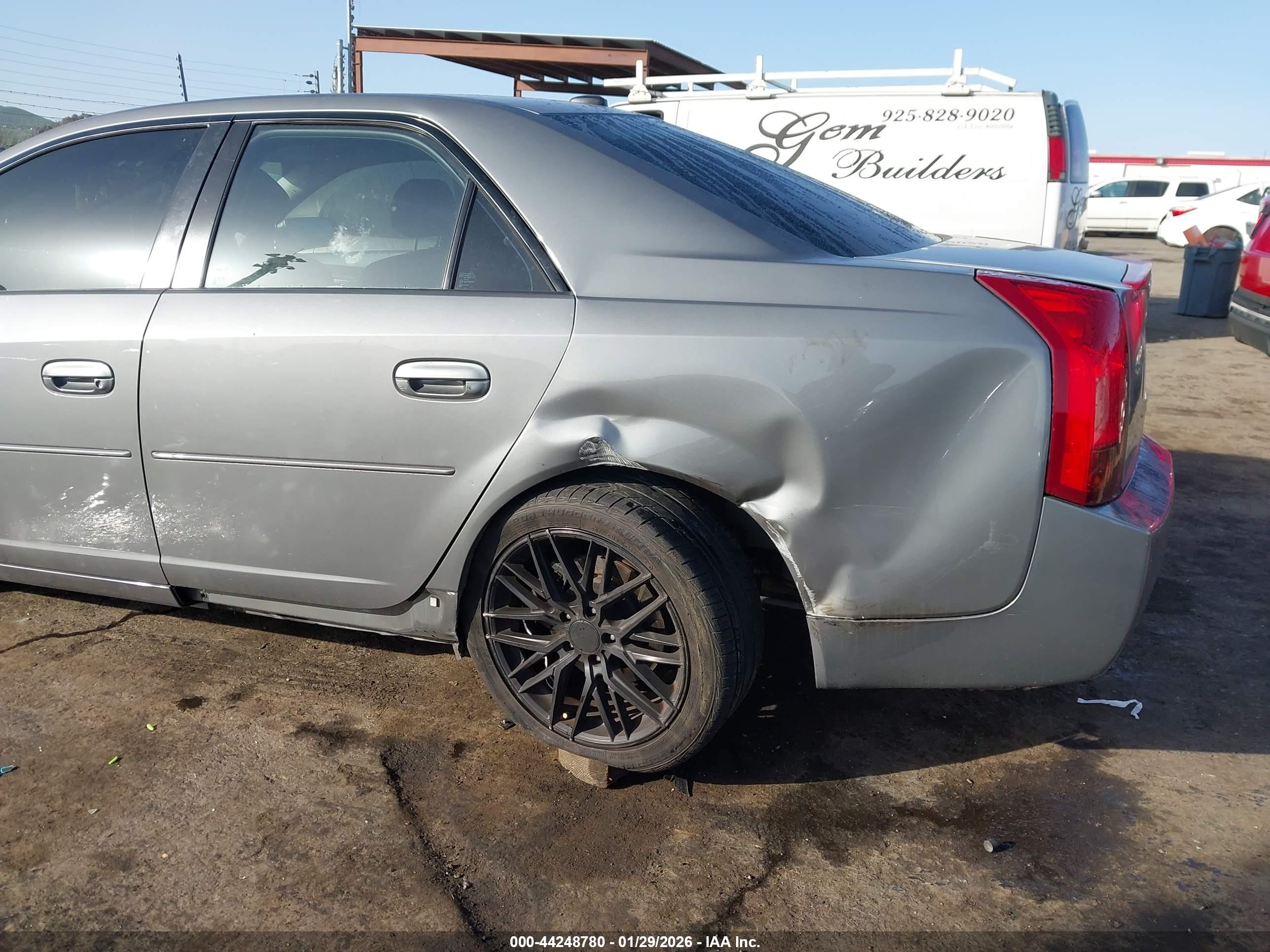 CADILLAC CTS image 6