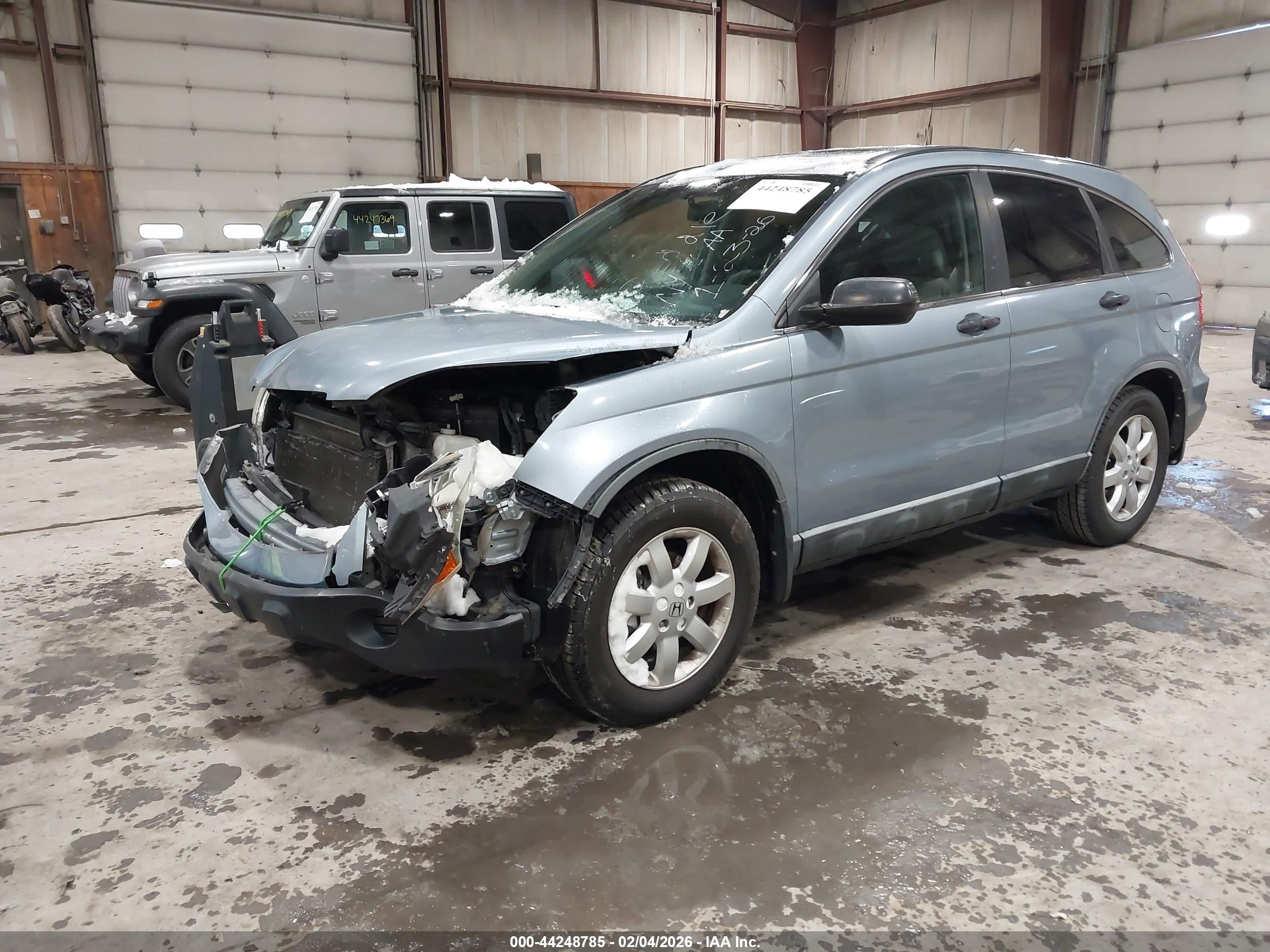 HONDA CR-V image 2