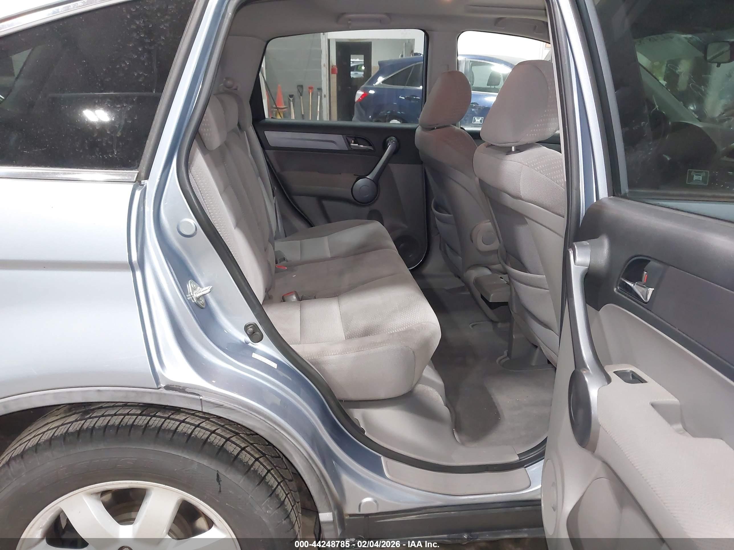 HONDA CR-V image 8