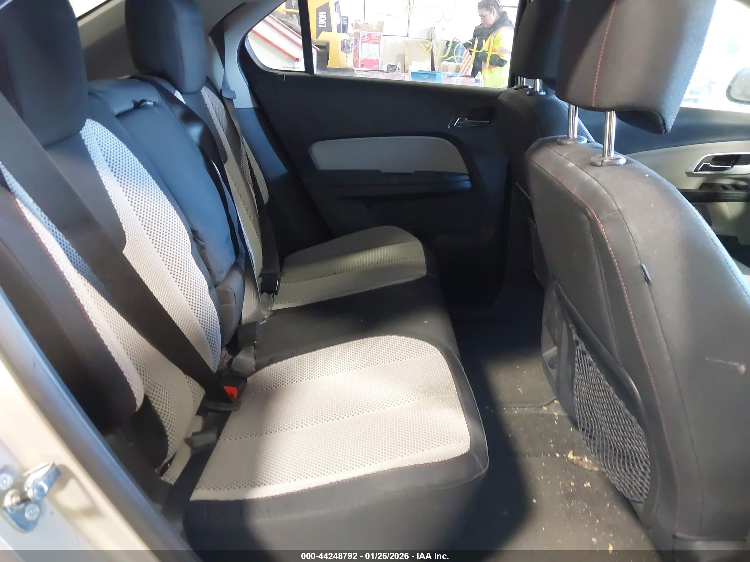 CHEVROLET EQUINOX image 8