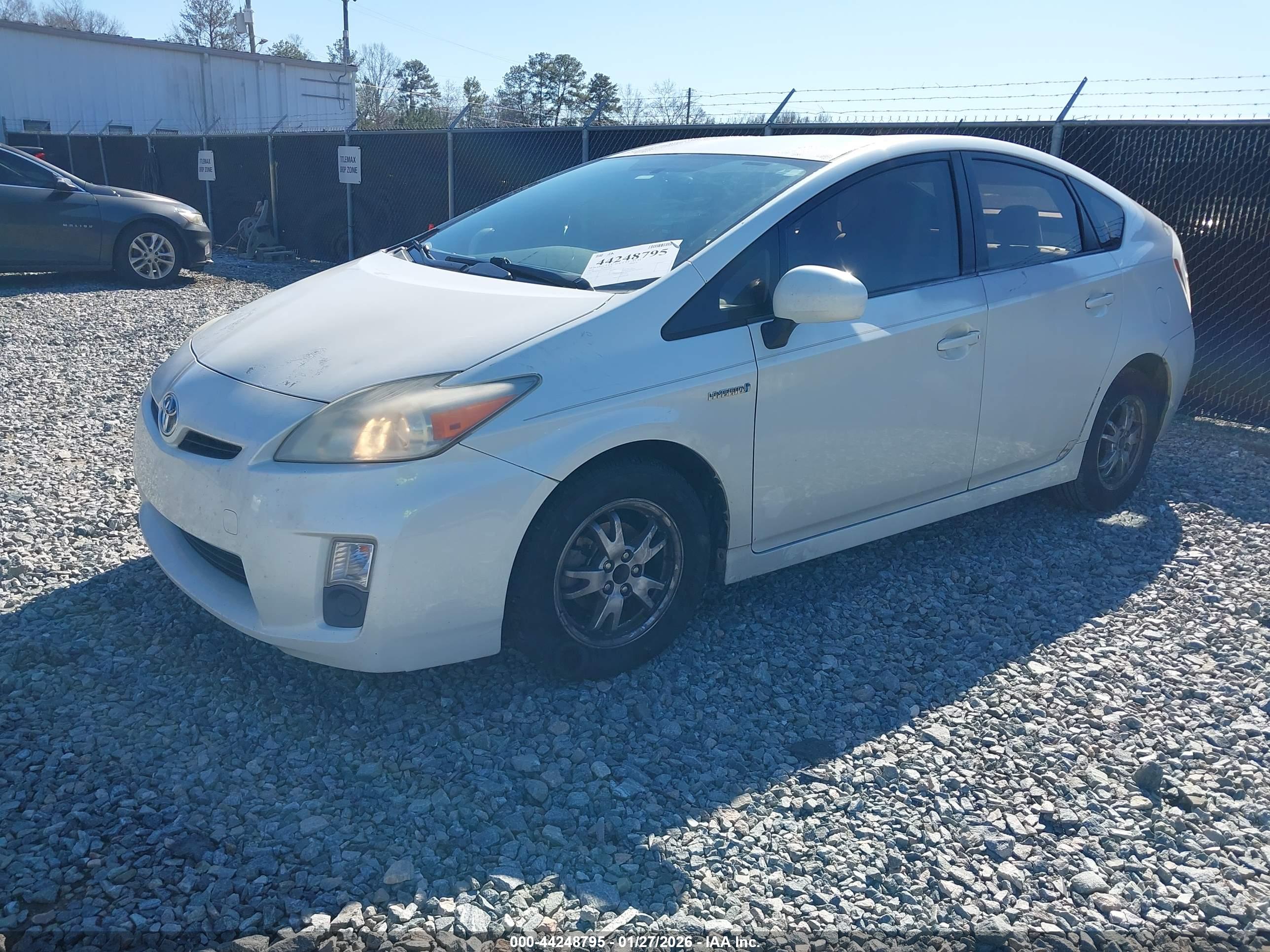 TOYOTA PRIUS image 2