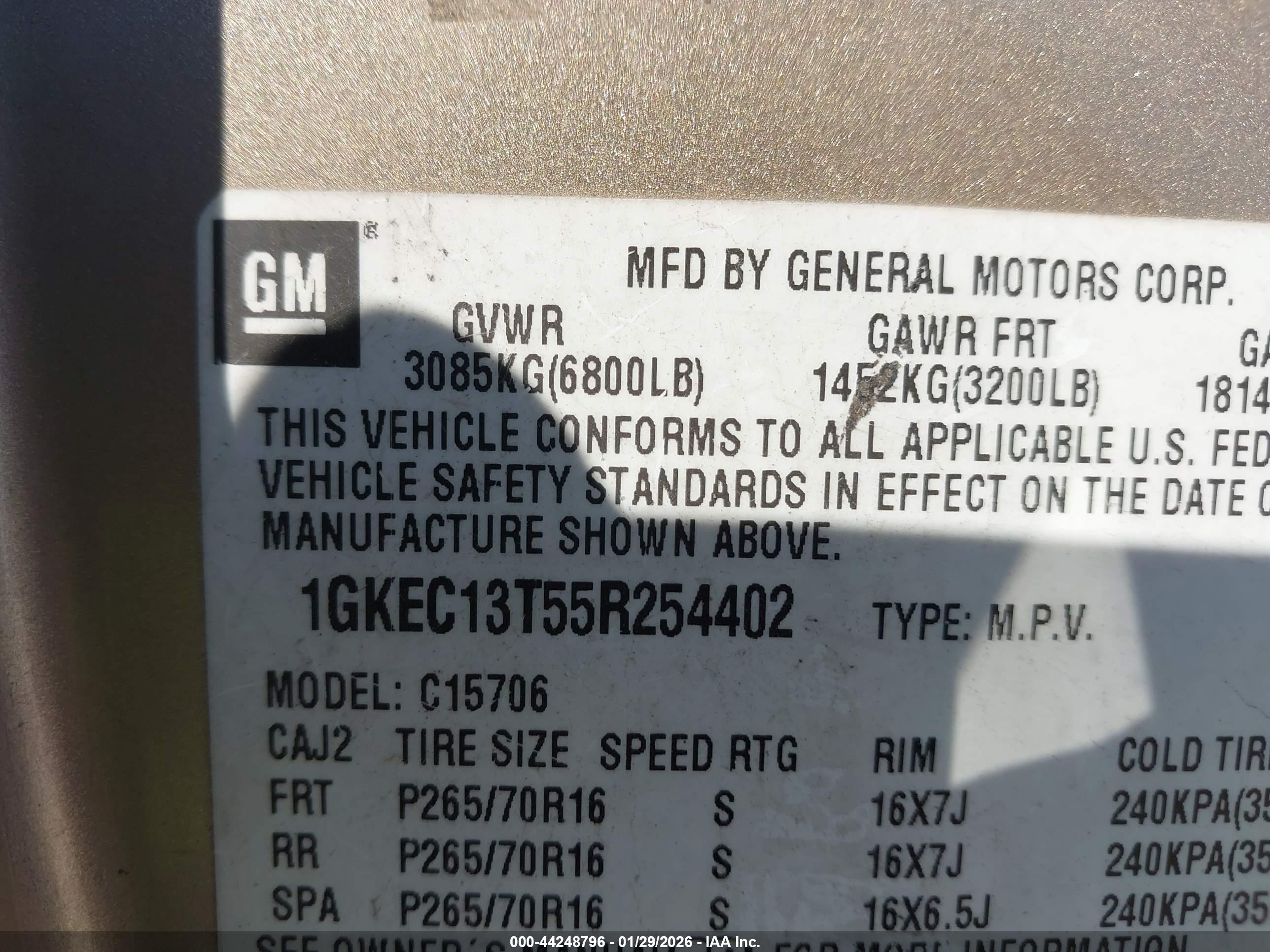 GMC YUKON image 9