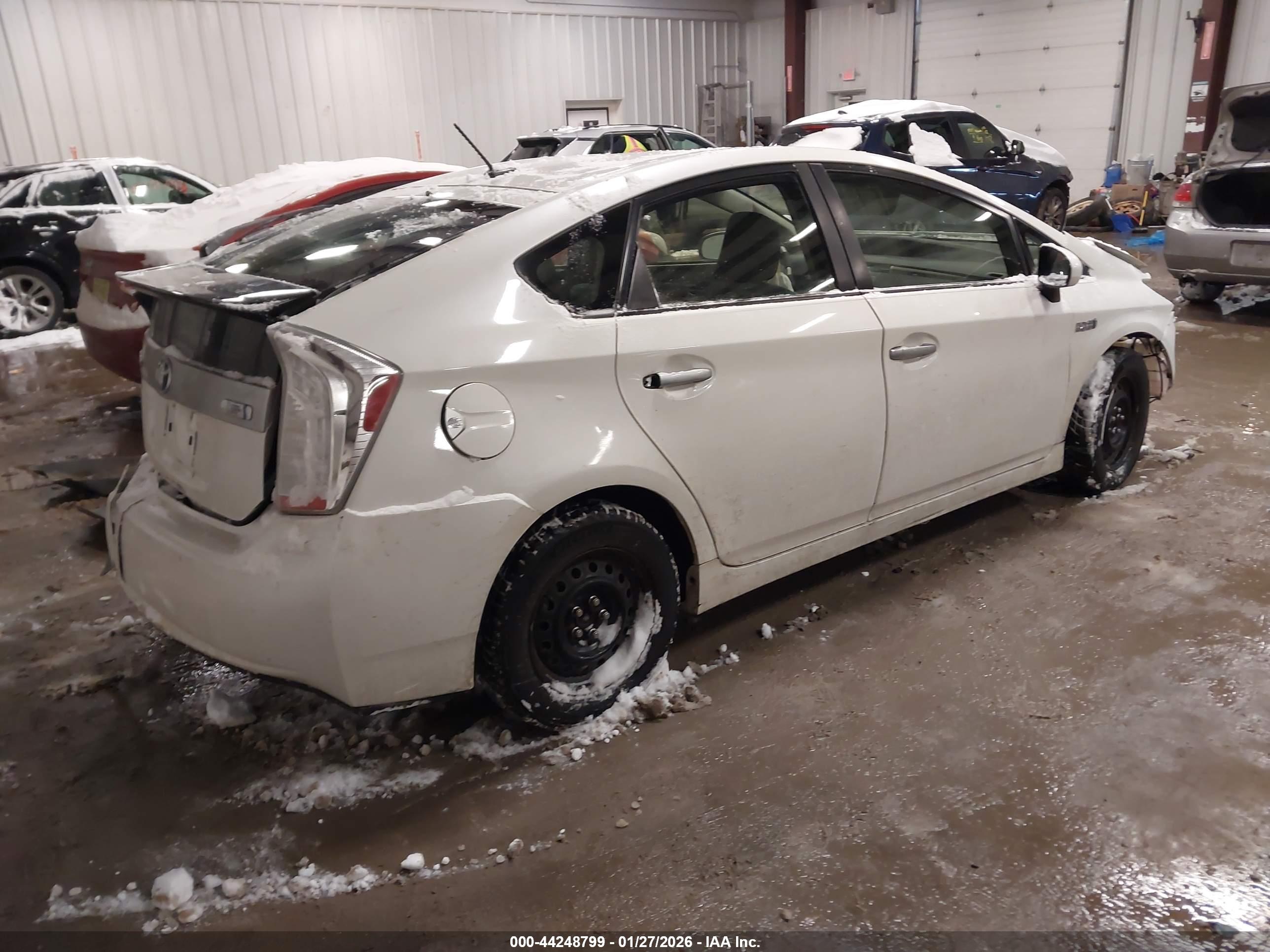 TOYOTA PRIUS image 4