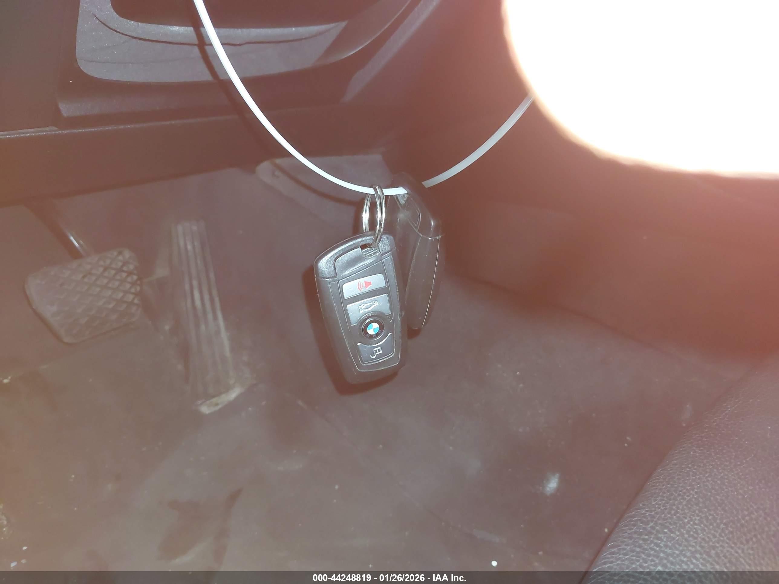 BMW 550I image 11