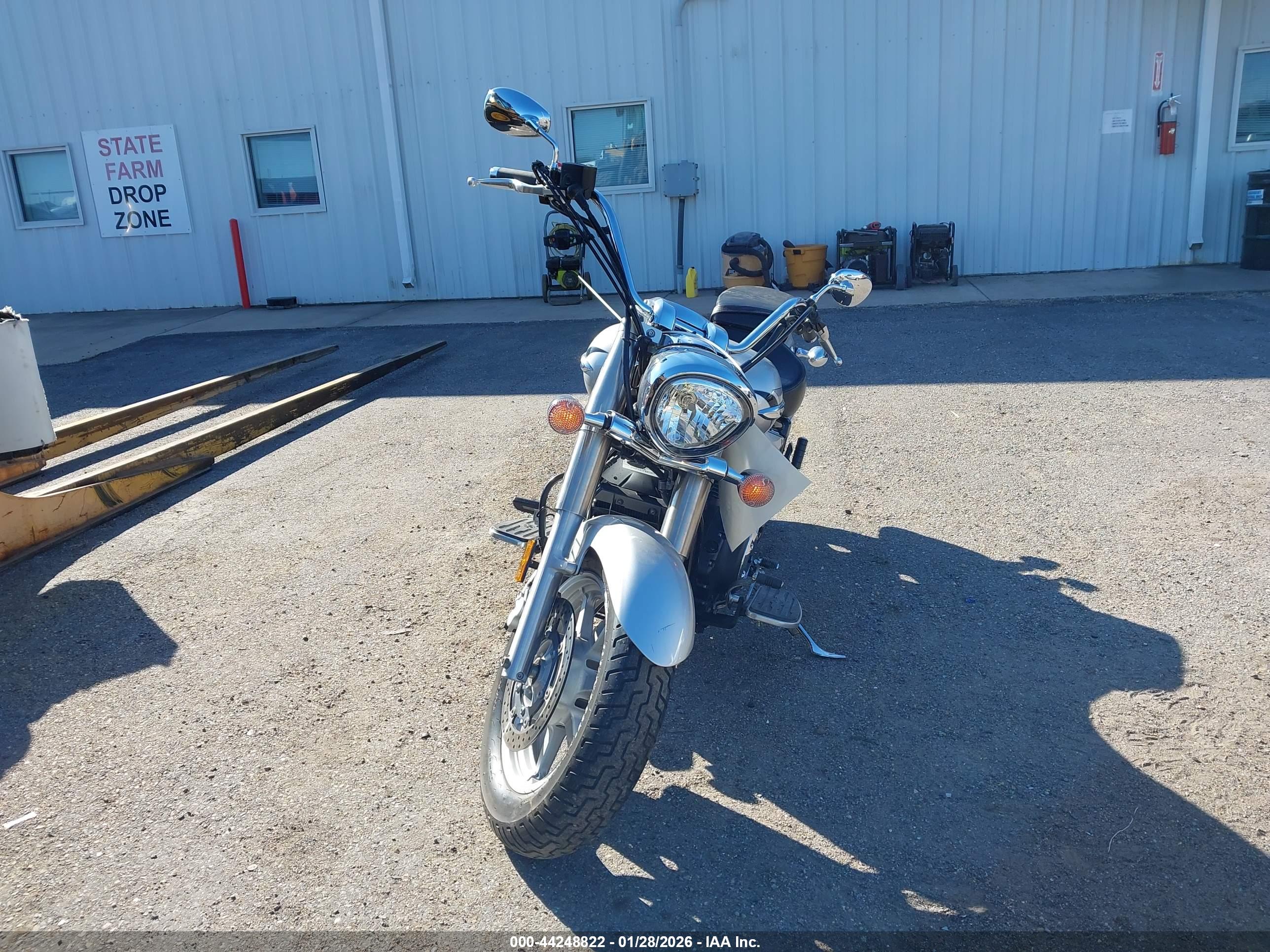 YAMAHA XVS1300 image 5