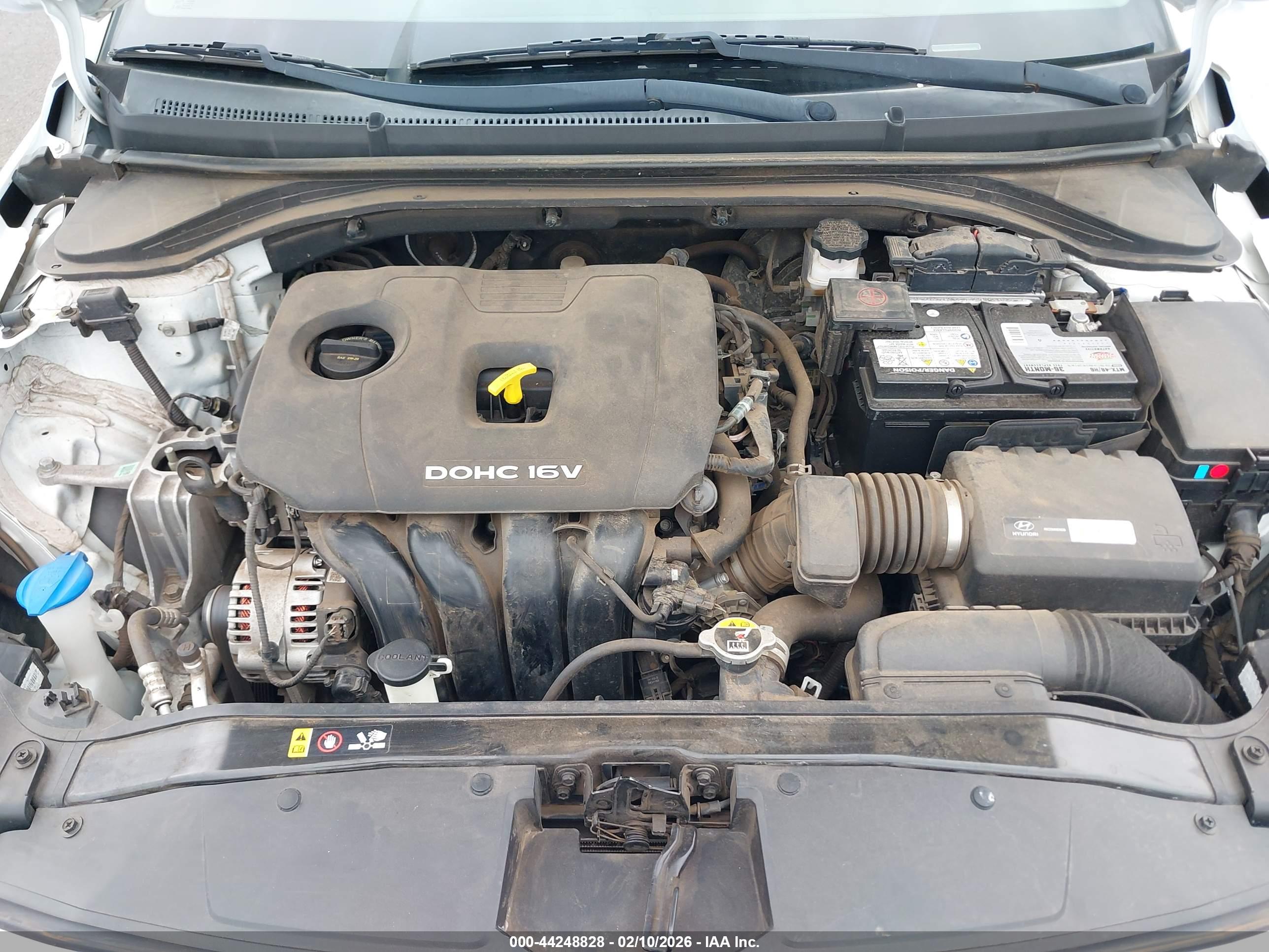 HYUNDAI ELANTRA image 10