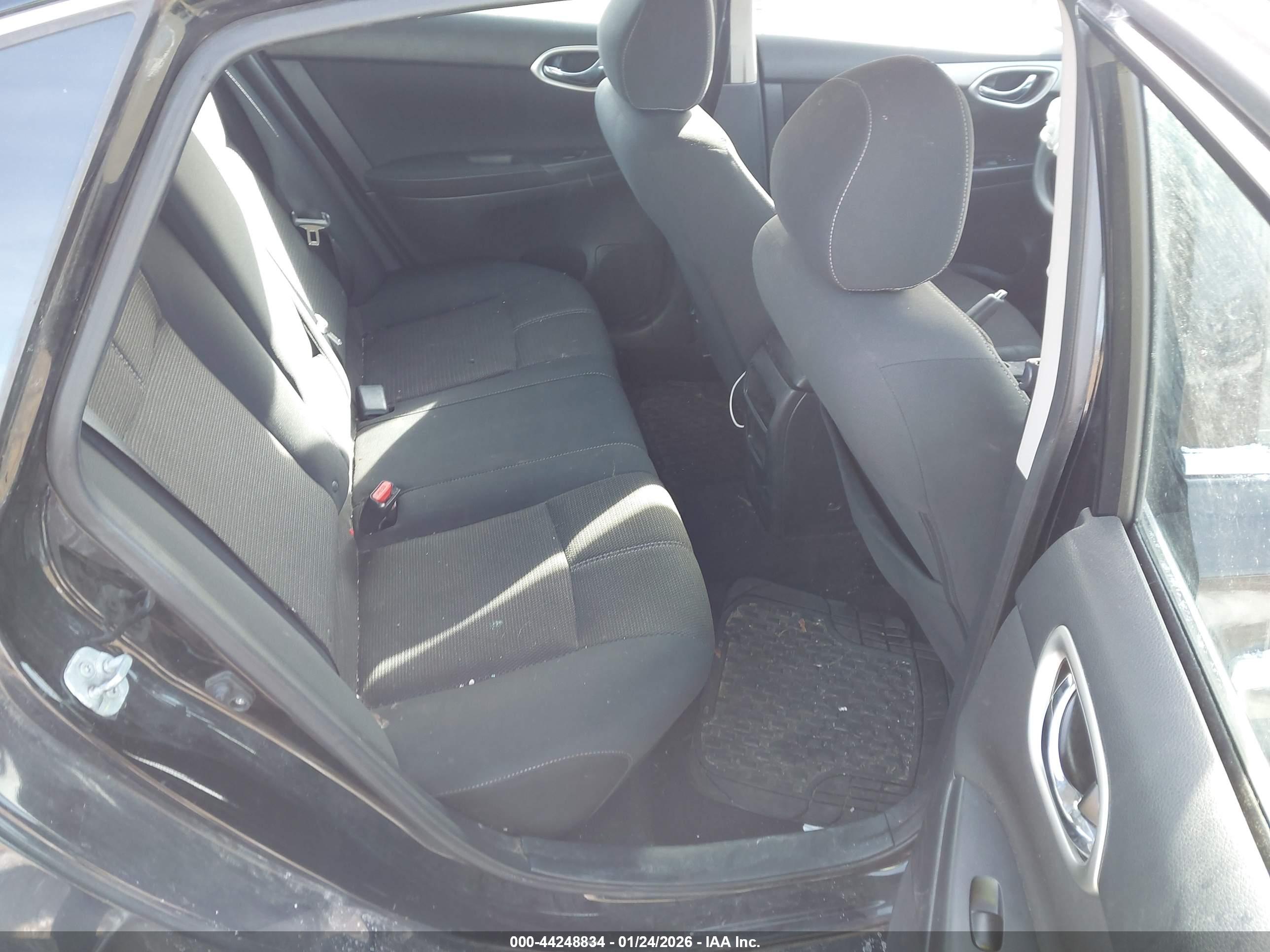 NISSAN SENTRA image 8
