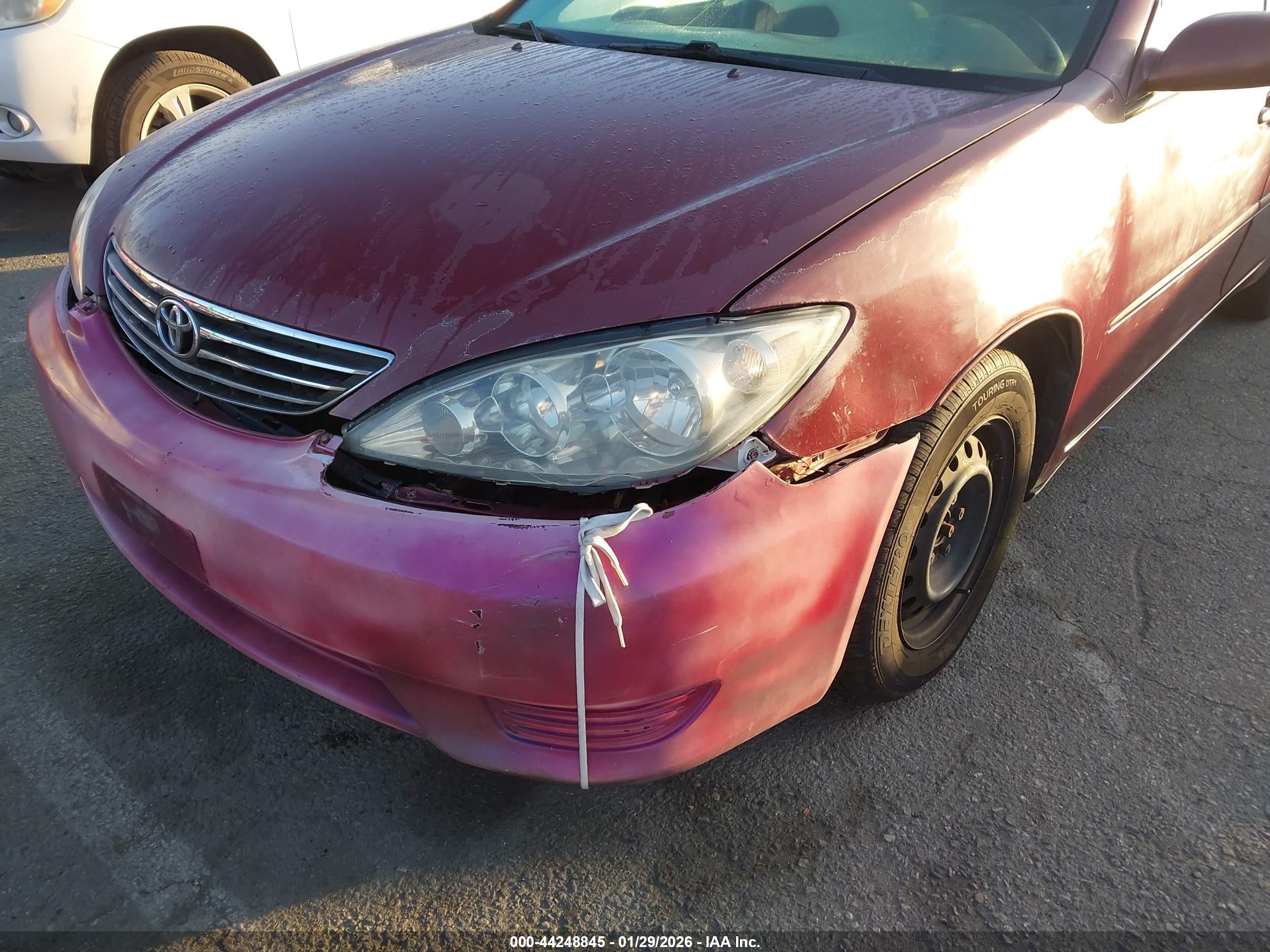 TOYOTA CAMRY image 6