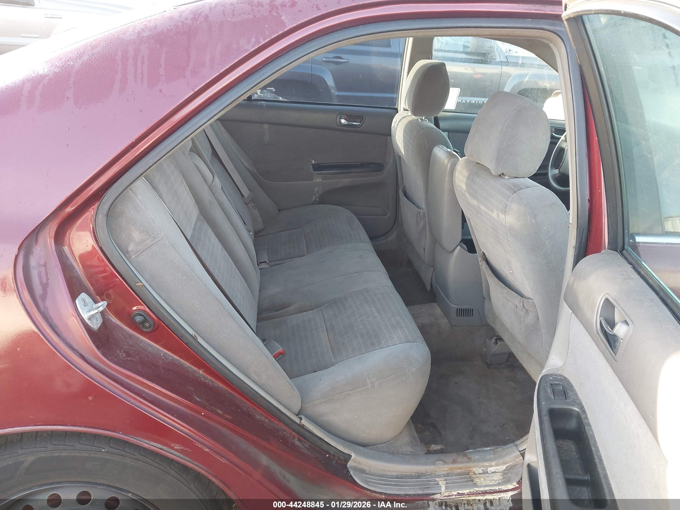 TOYOTA CAMRY image 8