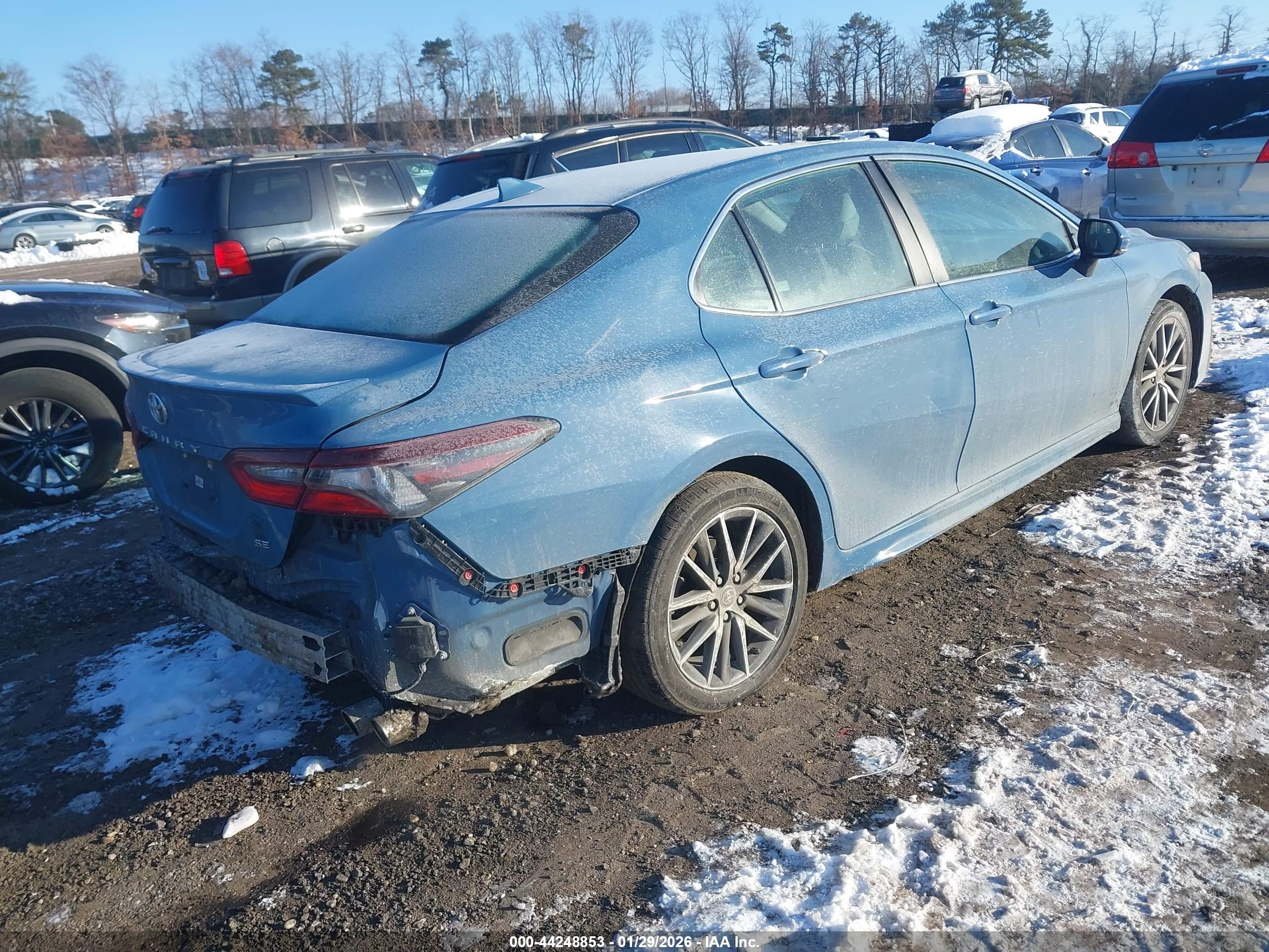 TOYOTA CAMRY image 4