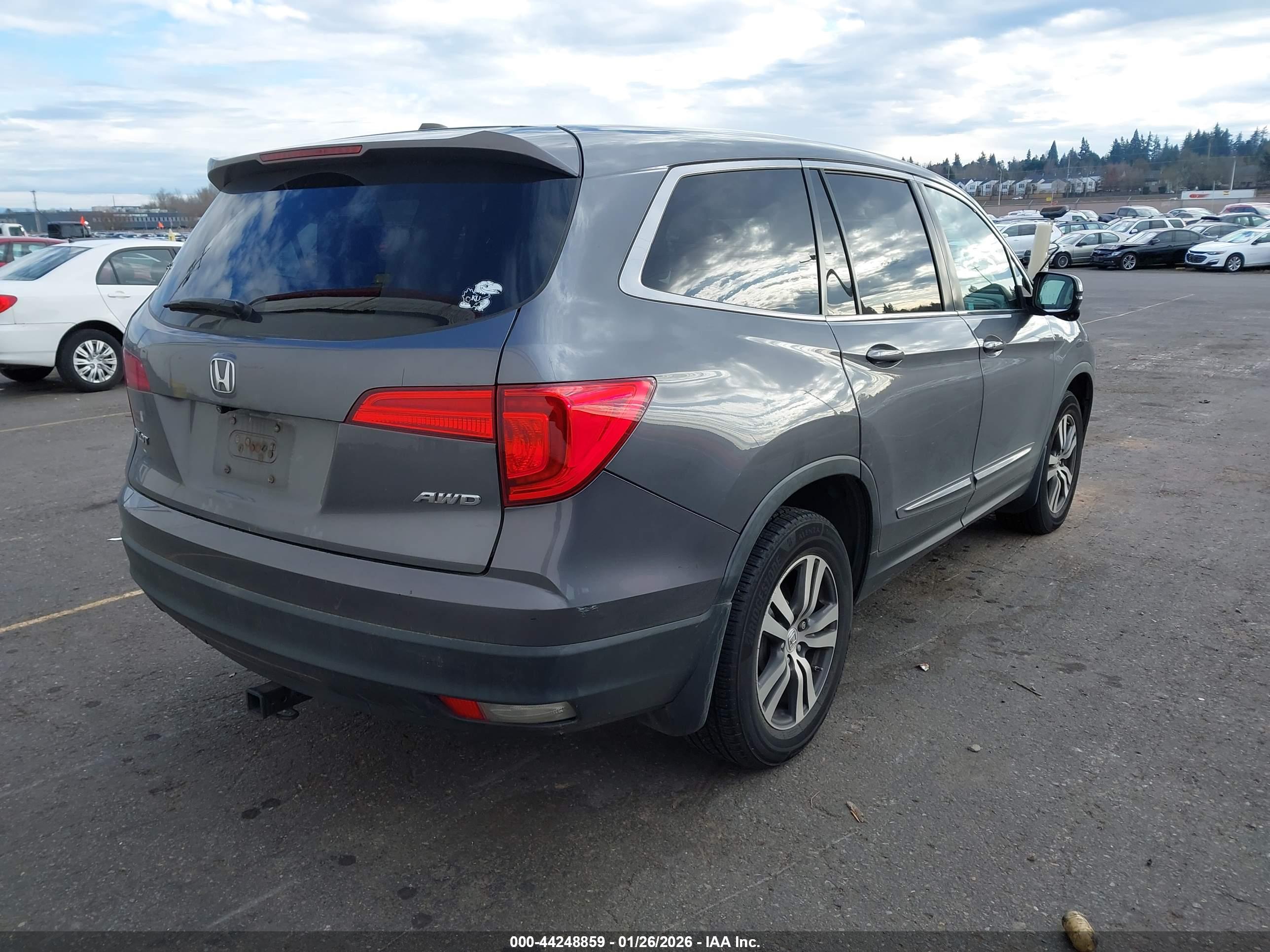 HONDA PILOT image 4