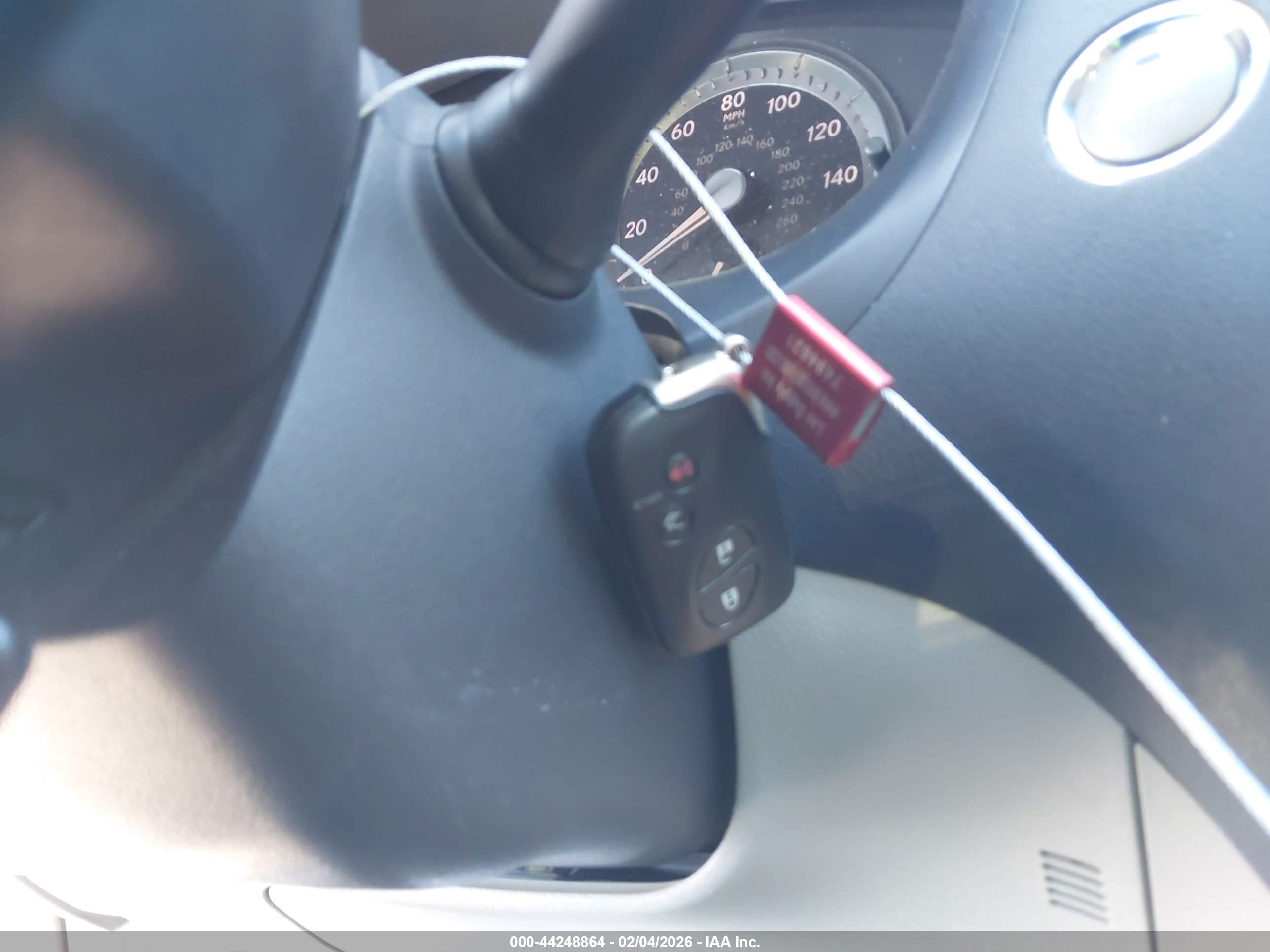 LEXUS ES image 11