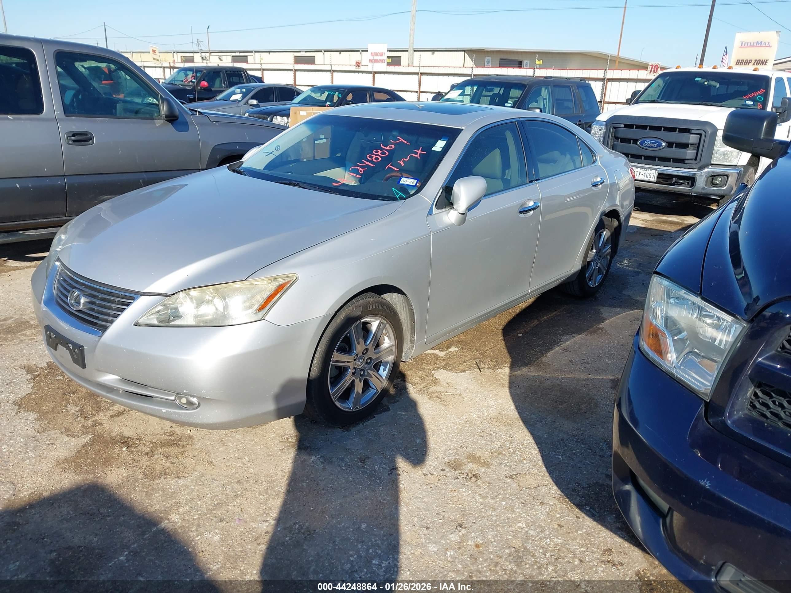 LEXUS ES image 2