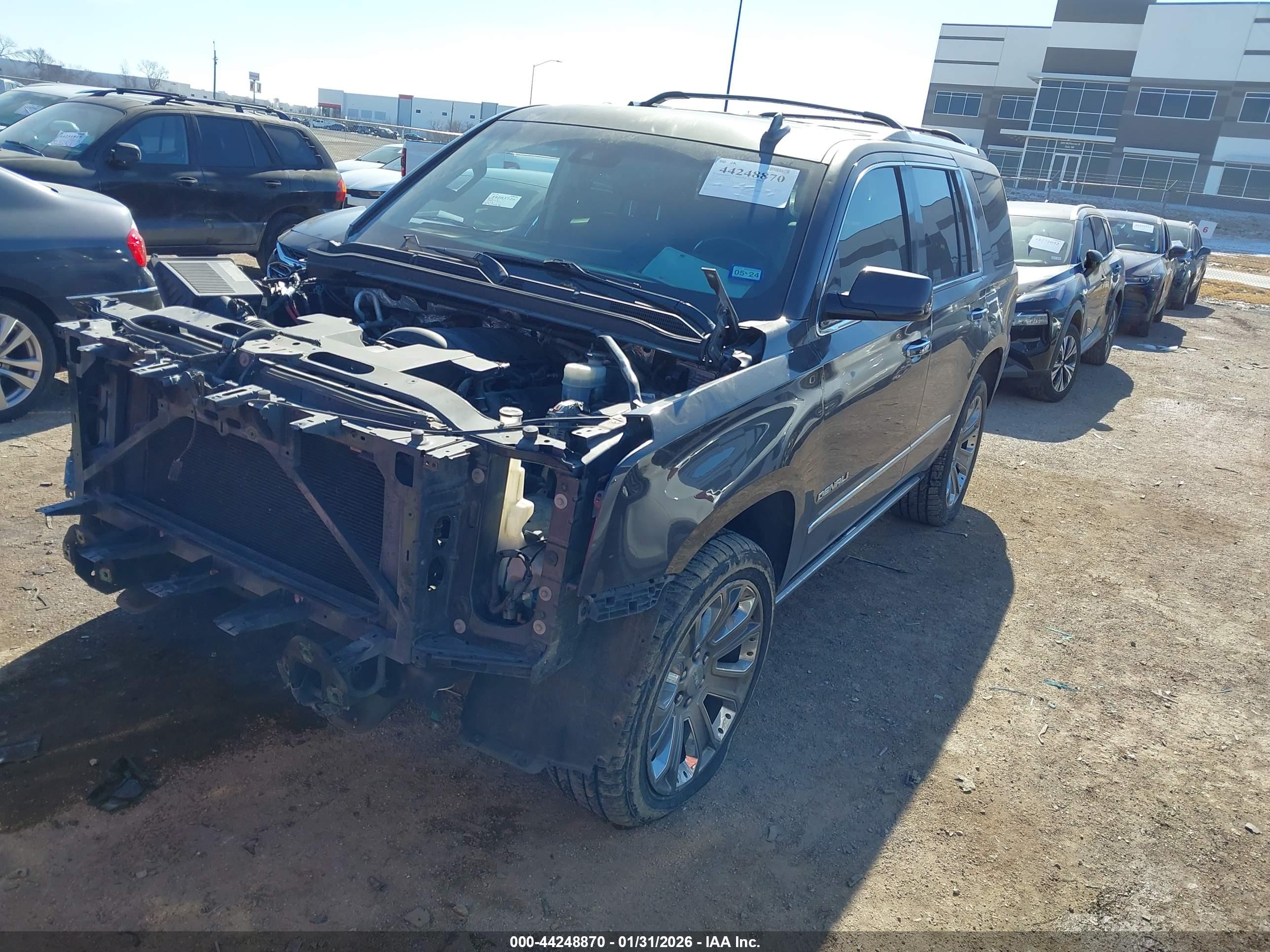 GMC YUKON image 2