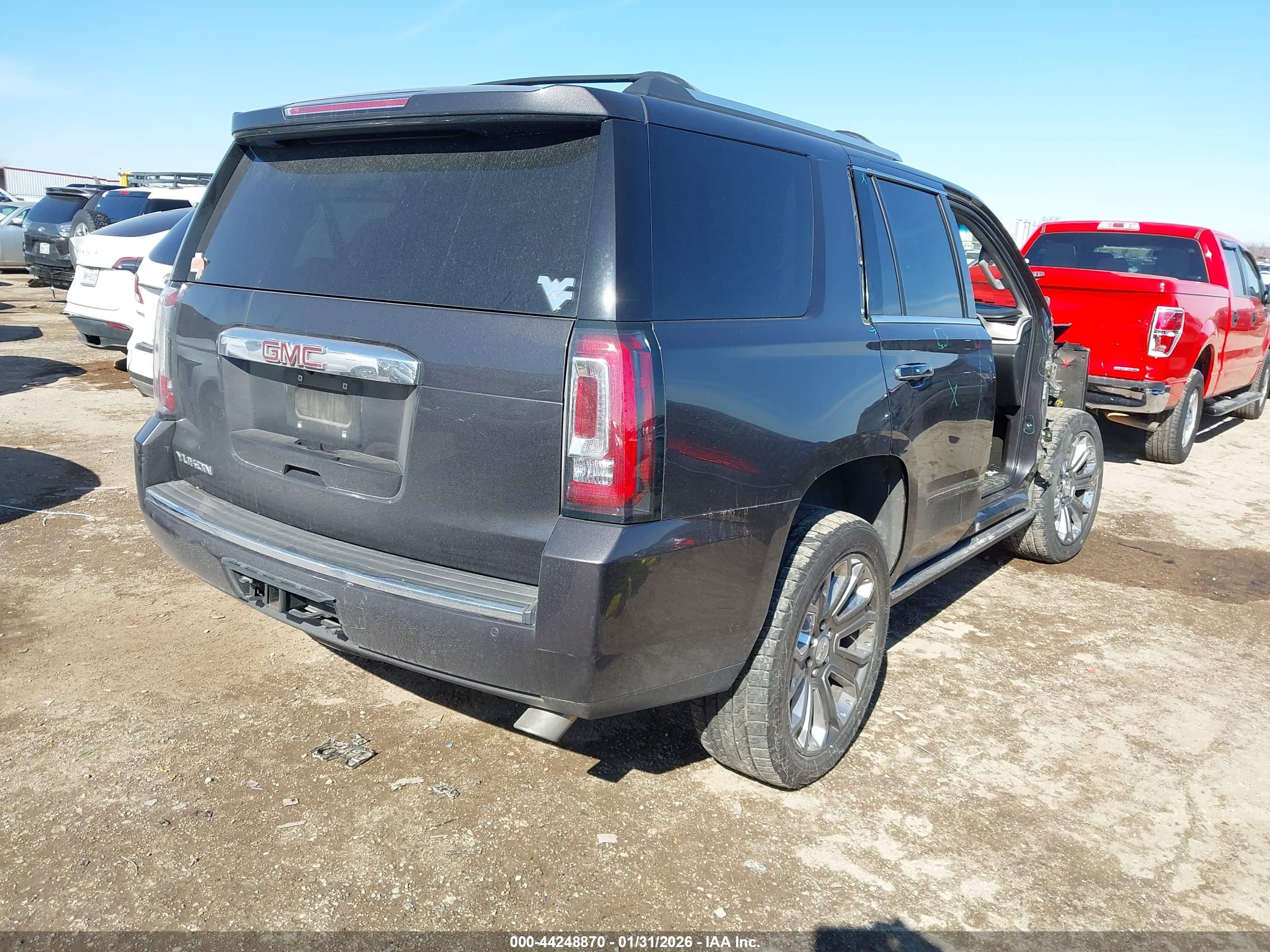 GMC YUKON image 4