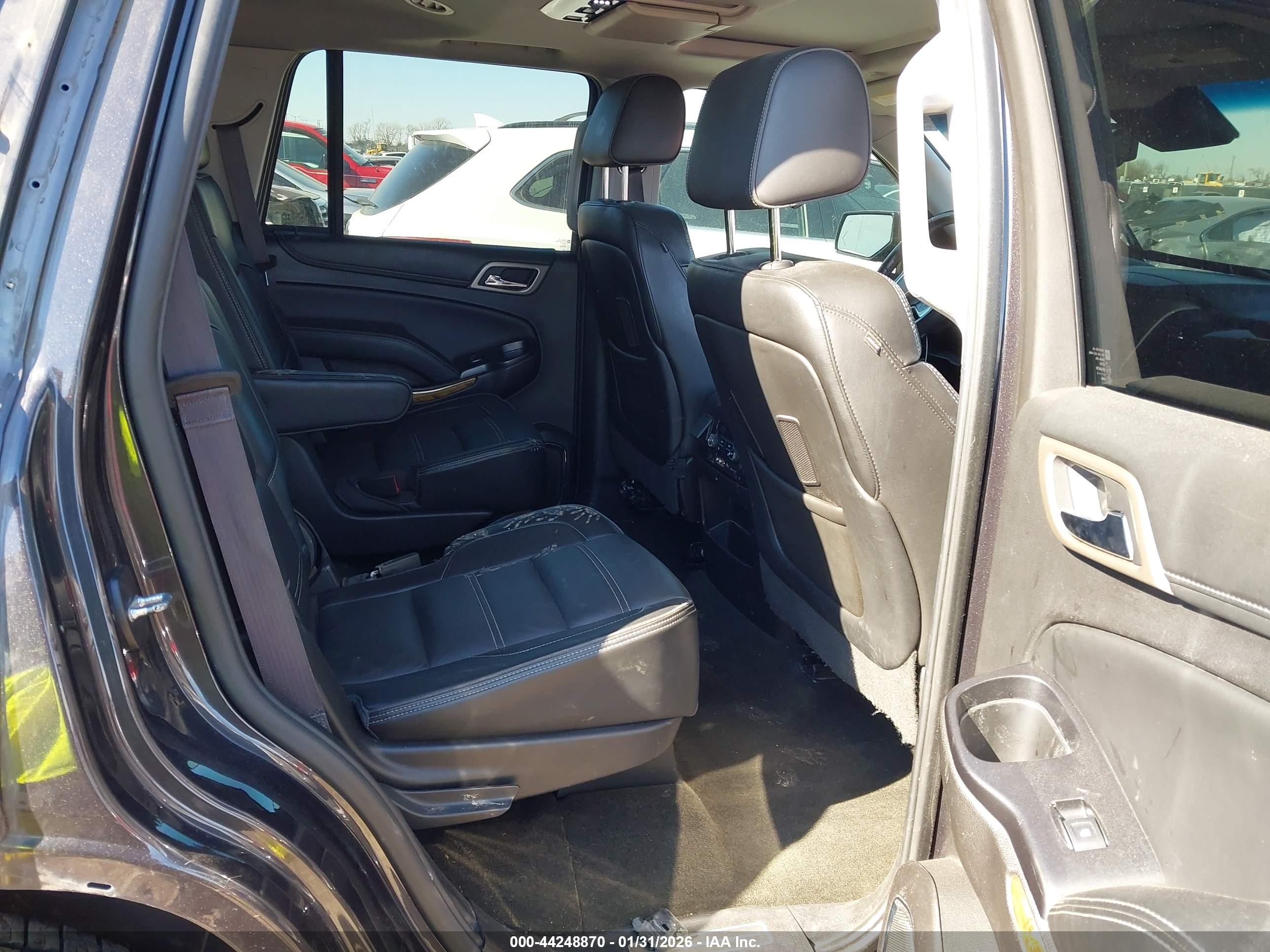 GMC YUKON image 8