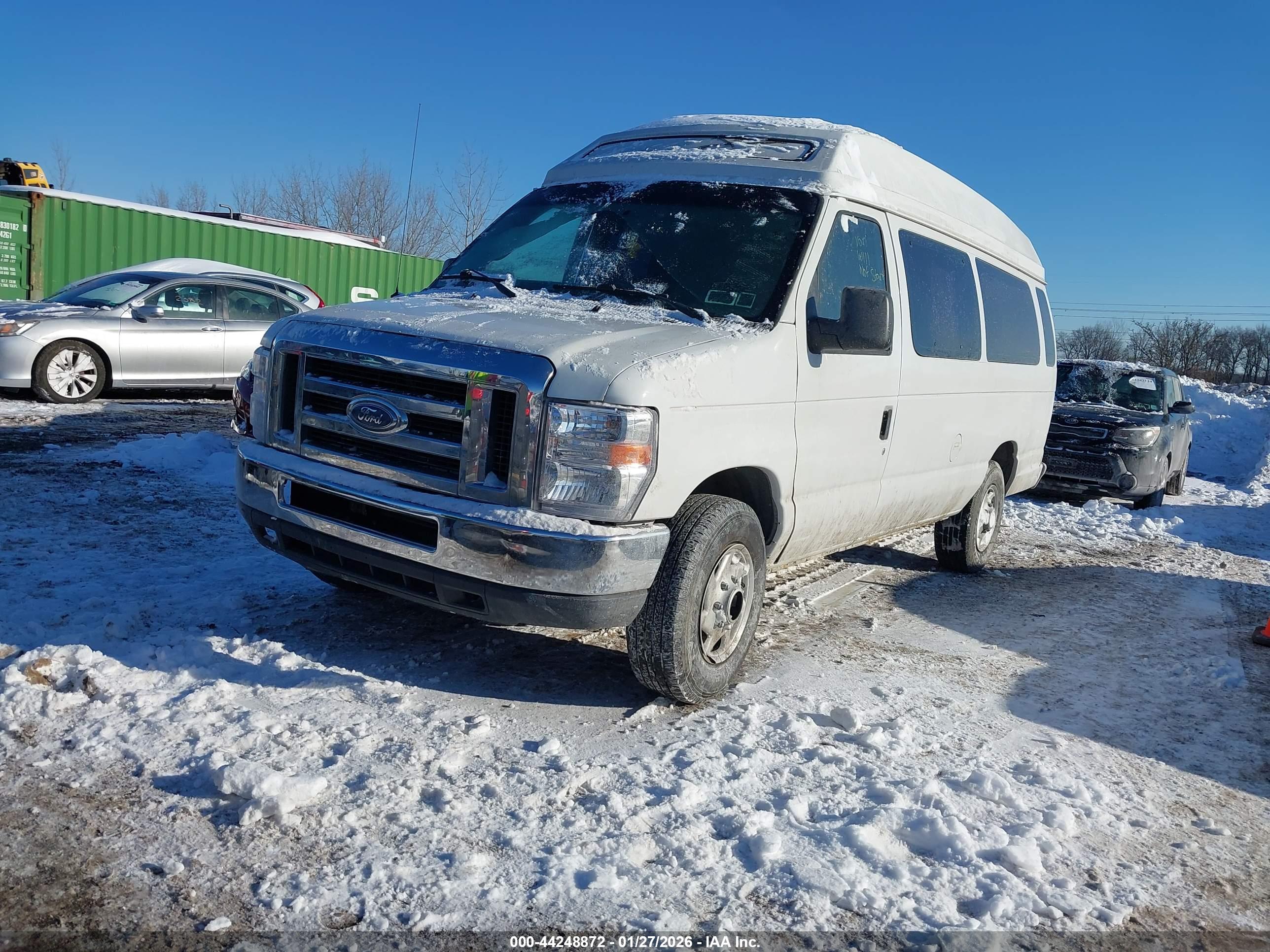 FORD E-250 image 2