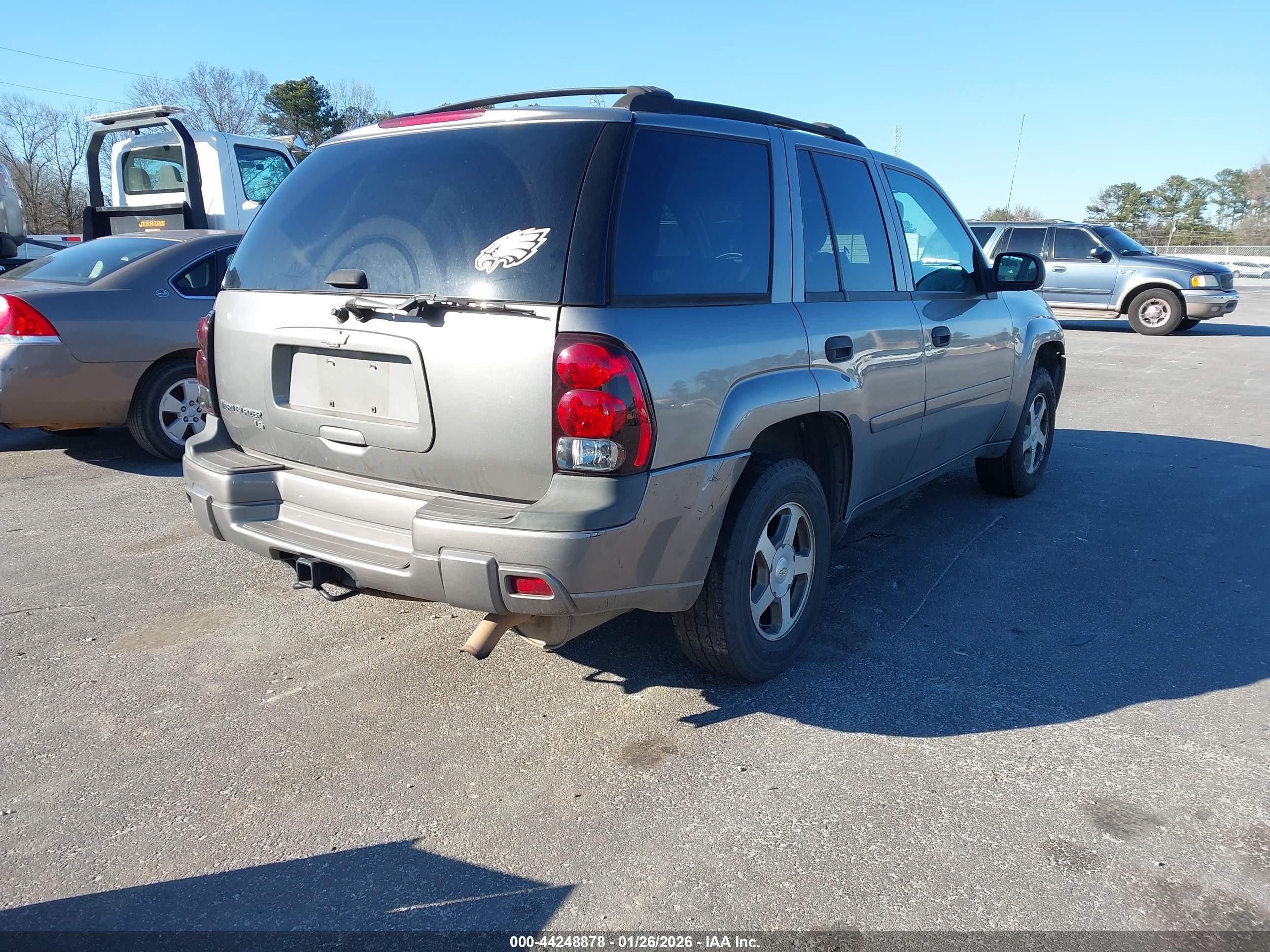 CHEVROLET TRAILBLAZER image 4