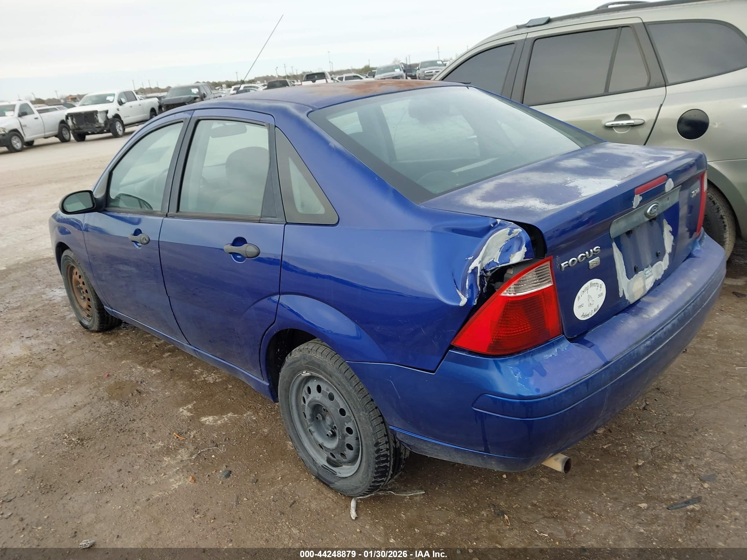 FORD FOCUS image 3