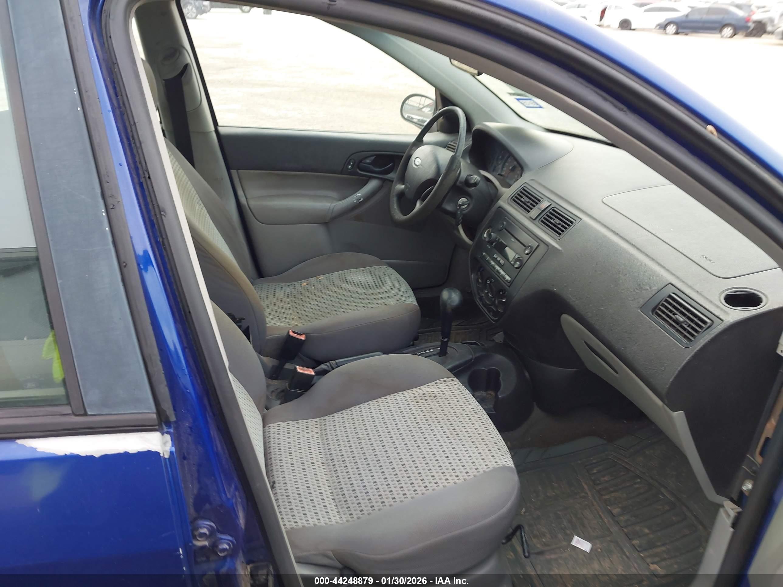 FORD FOCUS image 5