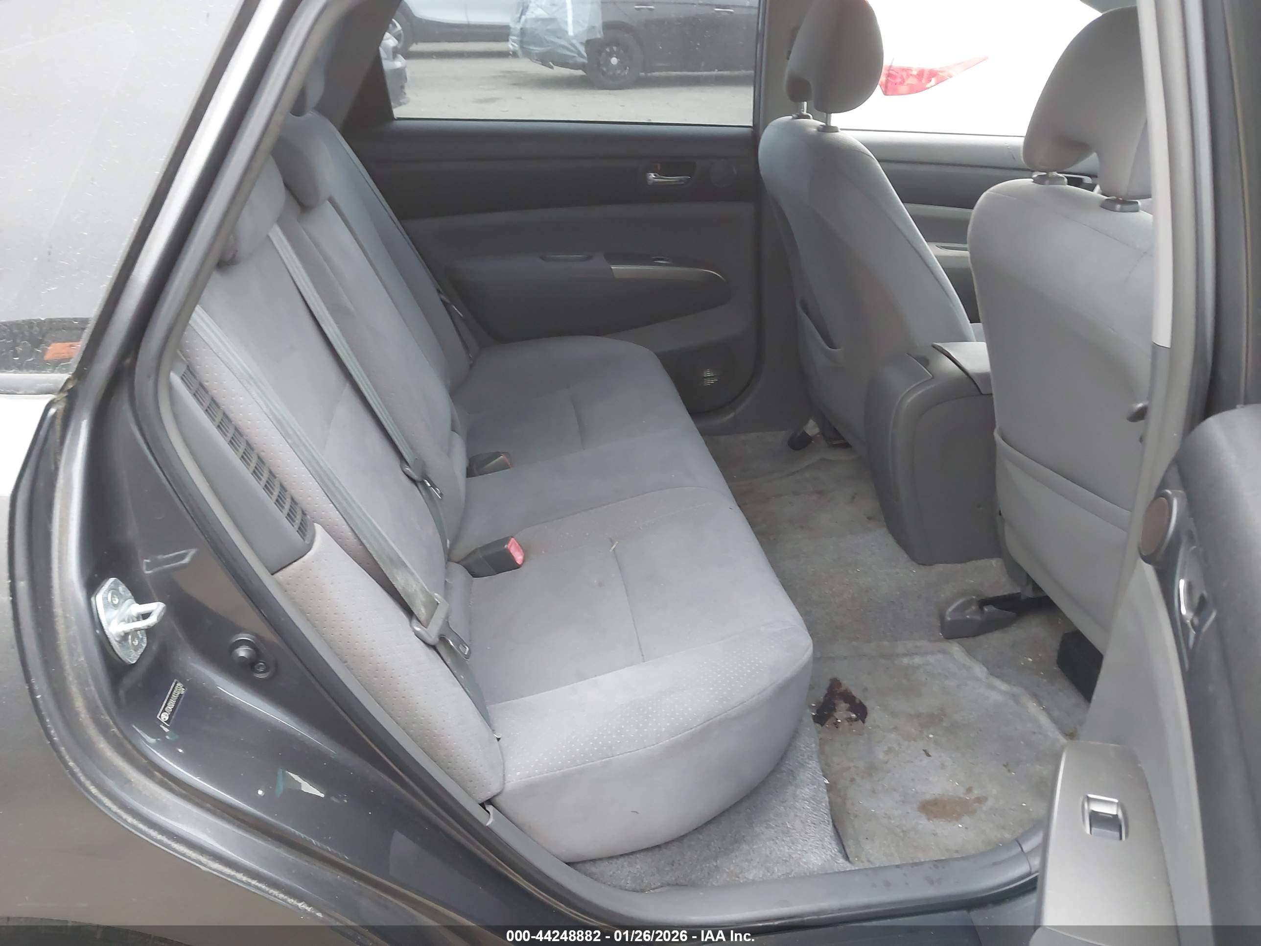 TOYOTA PRIUS image 8