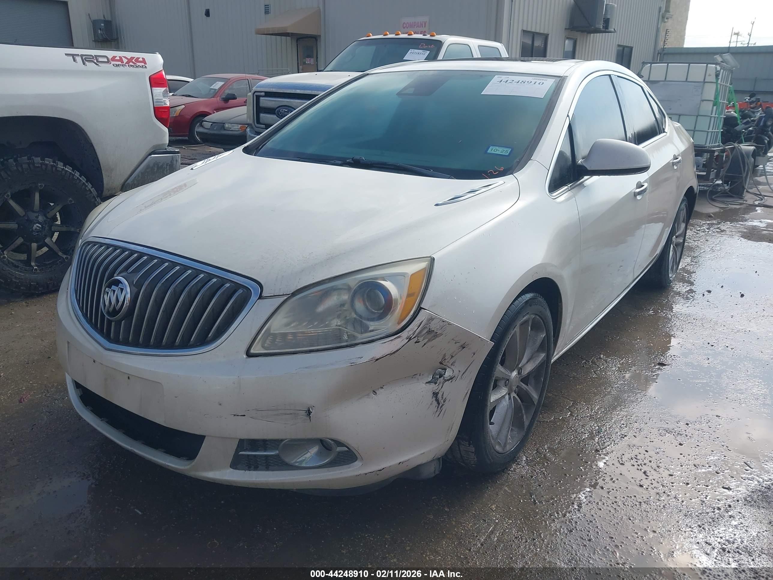 BUICK VERANO image 6