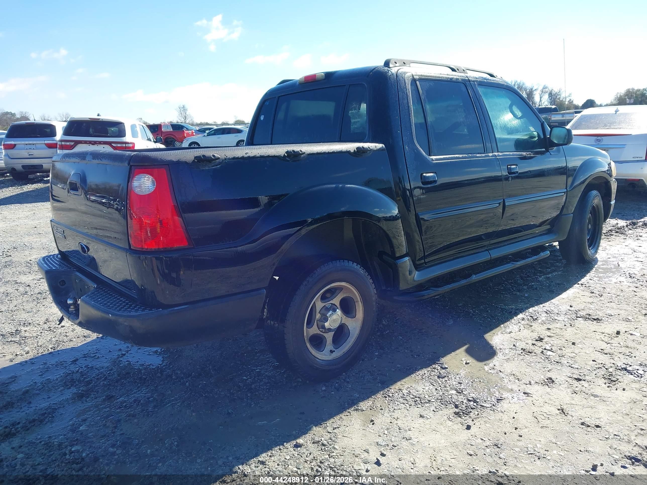 FORD EXPLORER image 4