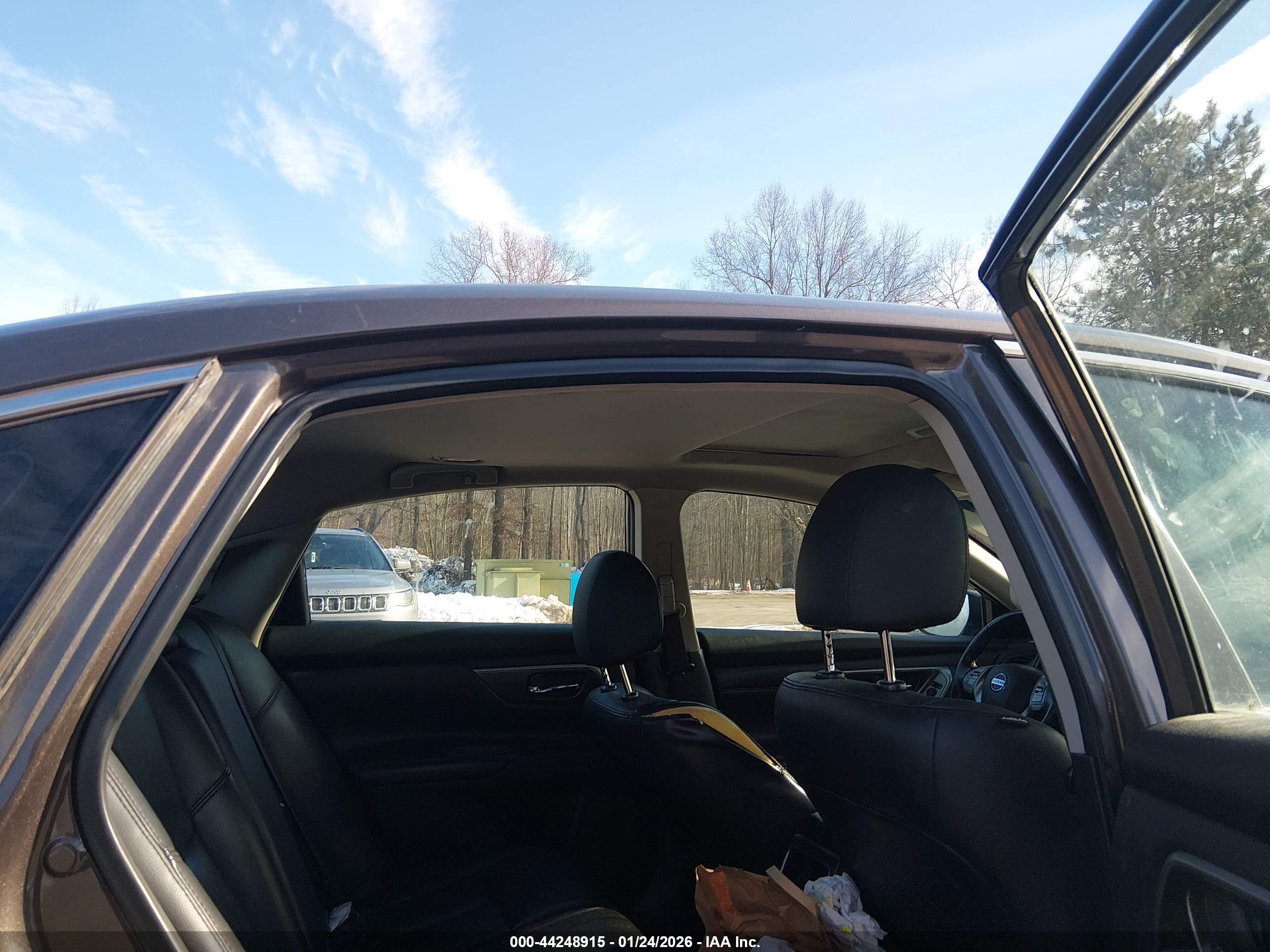 NISSAN ALTIMA image 8