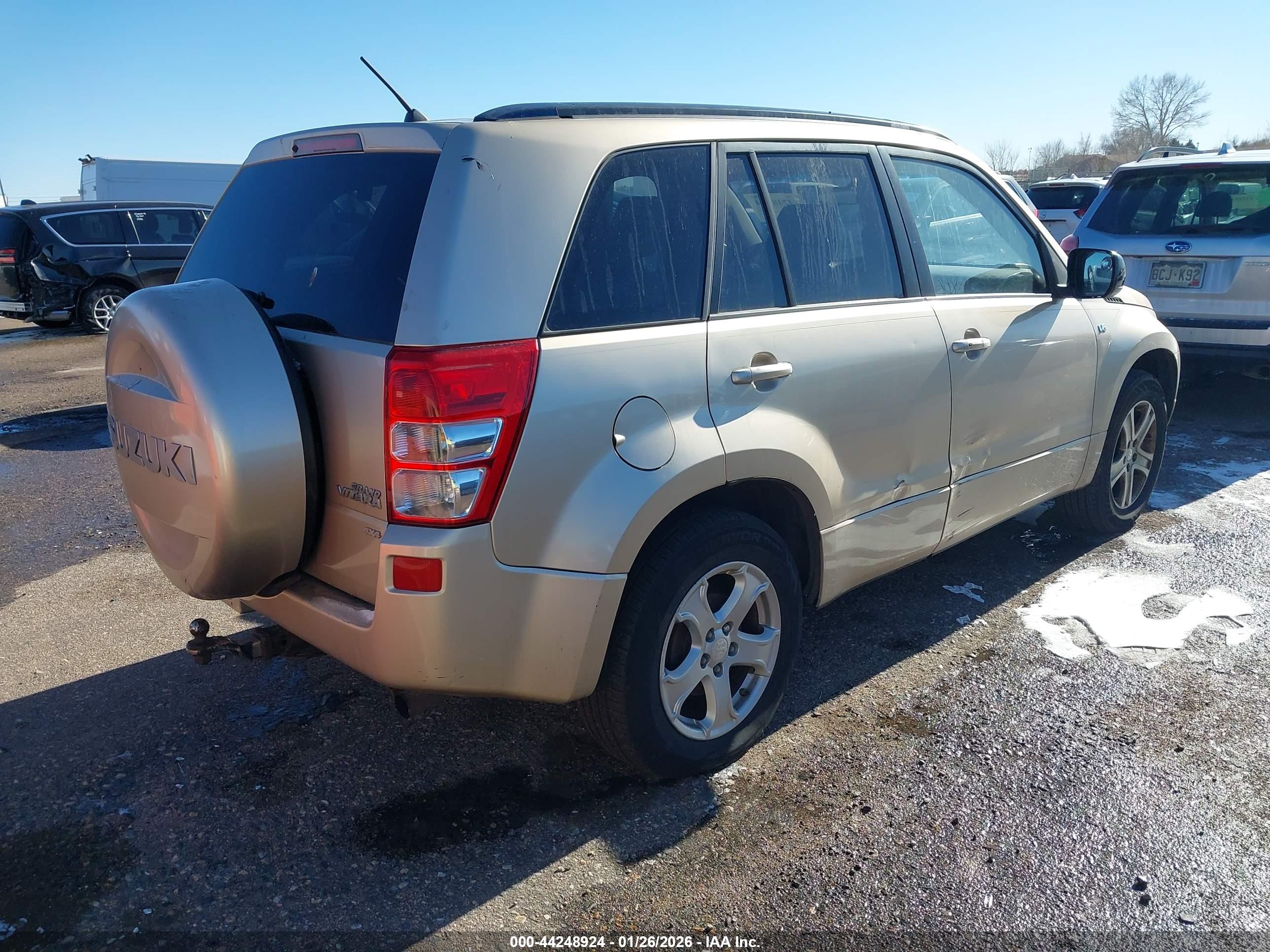 SUZUKI GRAND image 4
