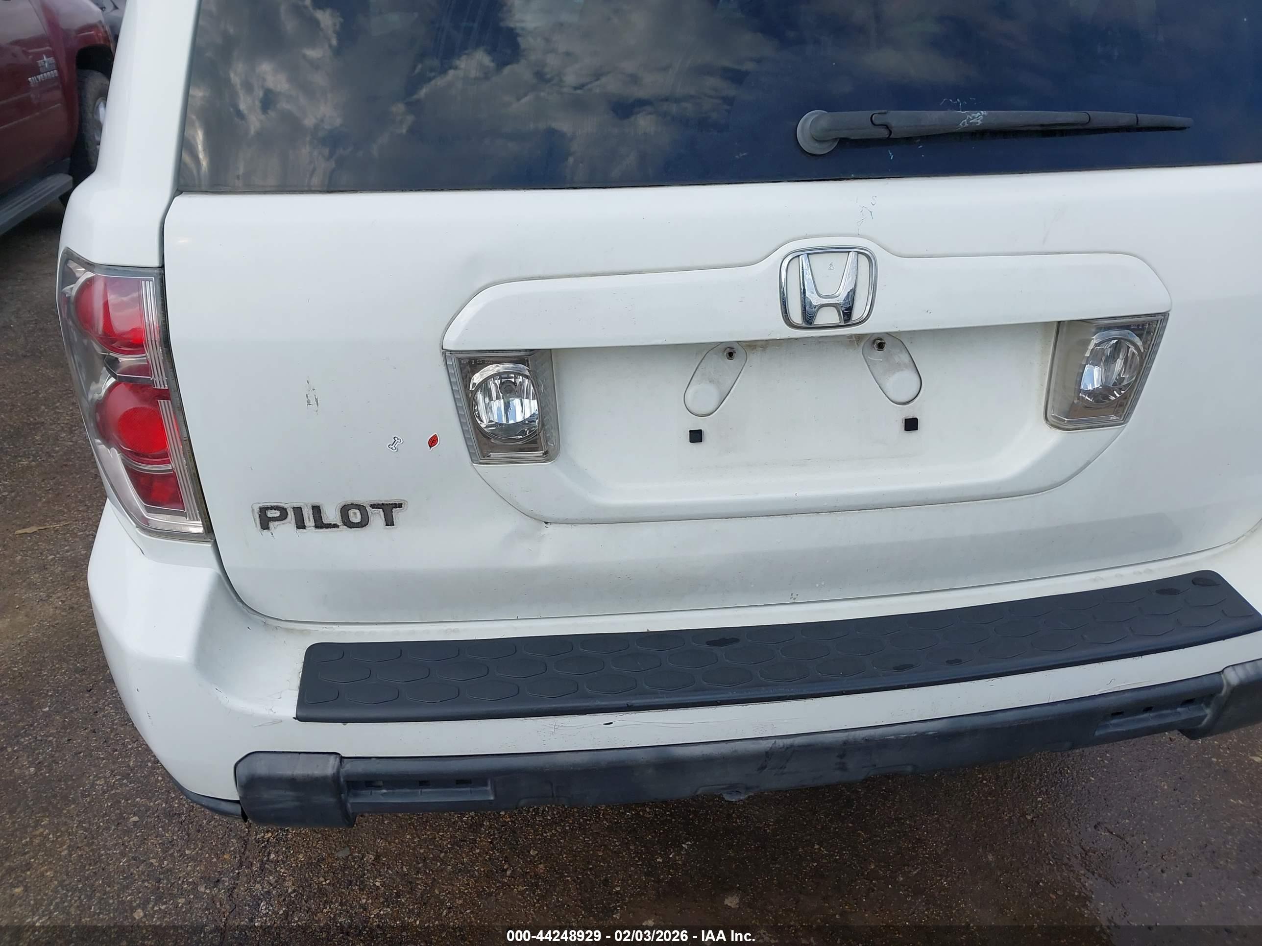 HONDA PILOT image 6
