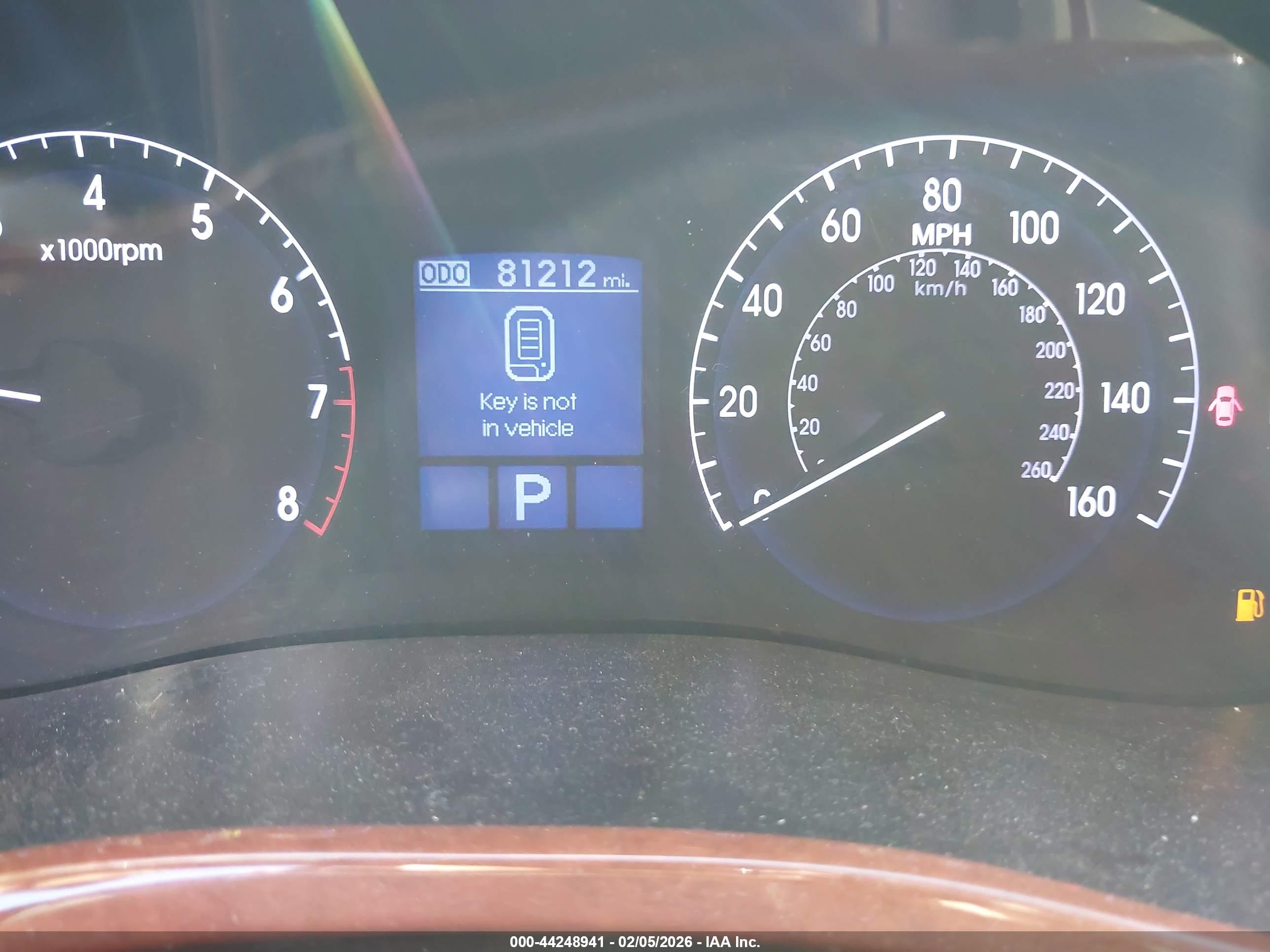 HYUNDAI GENESIS image 7