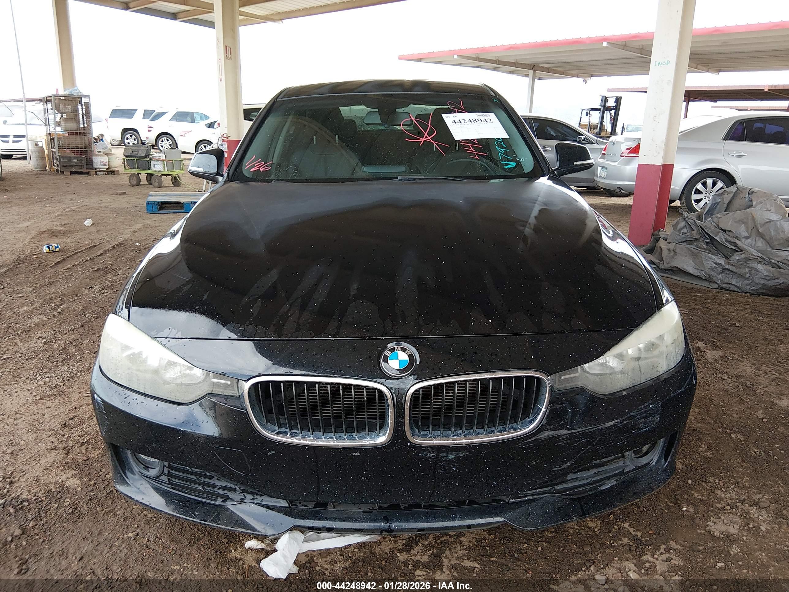 BMW 320I image 6