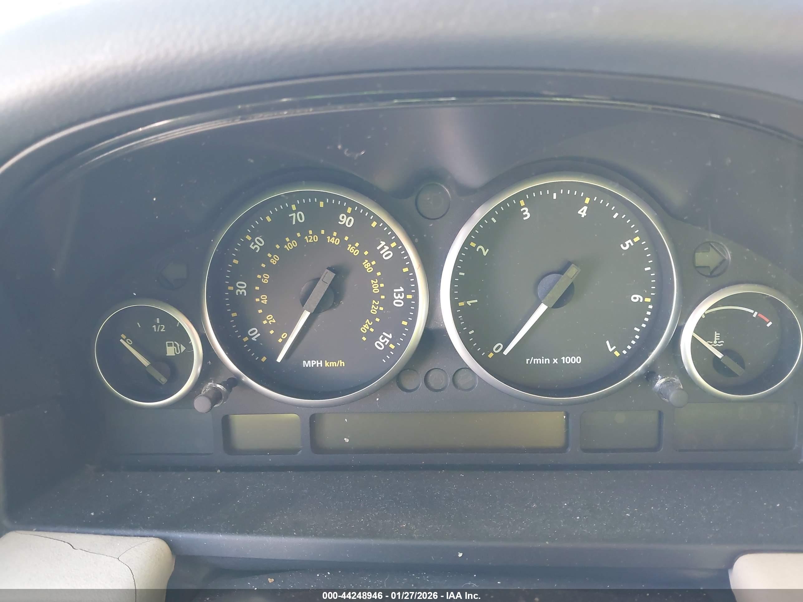 LAND ROVER image 7