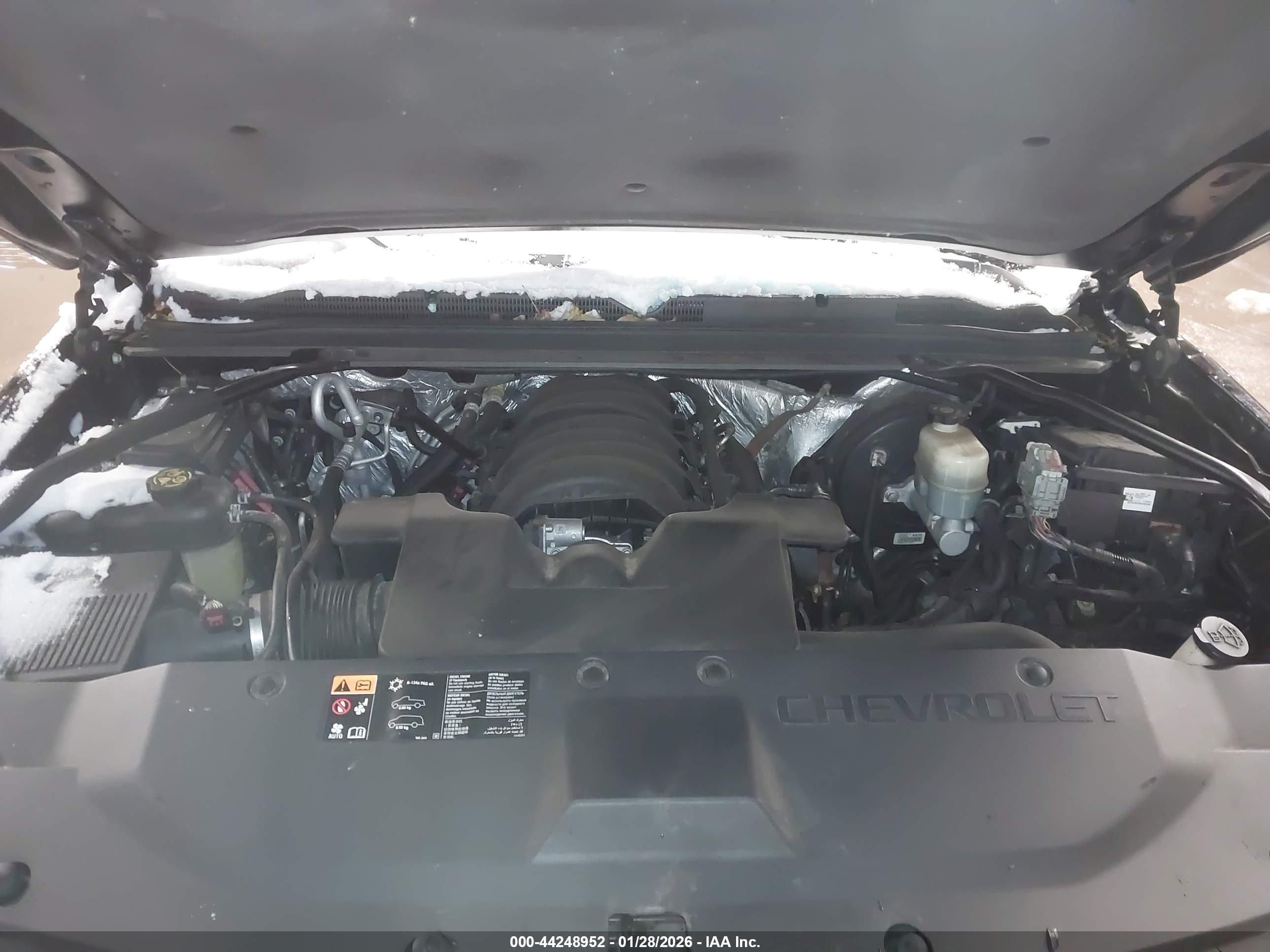 CHEVROLET SUBURBAN image 10