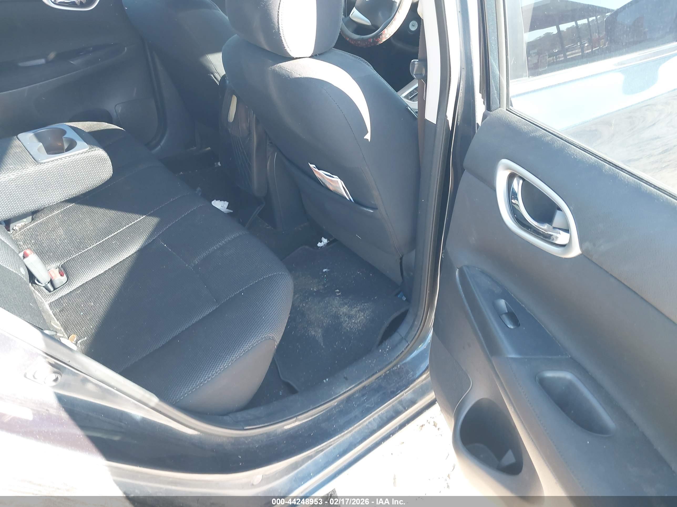NISSAN SENTRA image 8