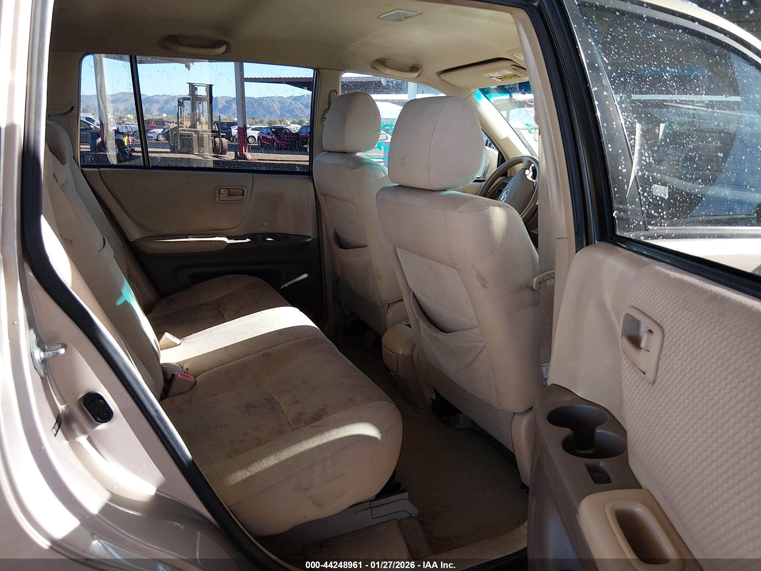 TOYOTA HIGHLANDER image 8
