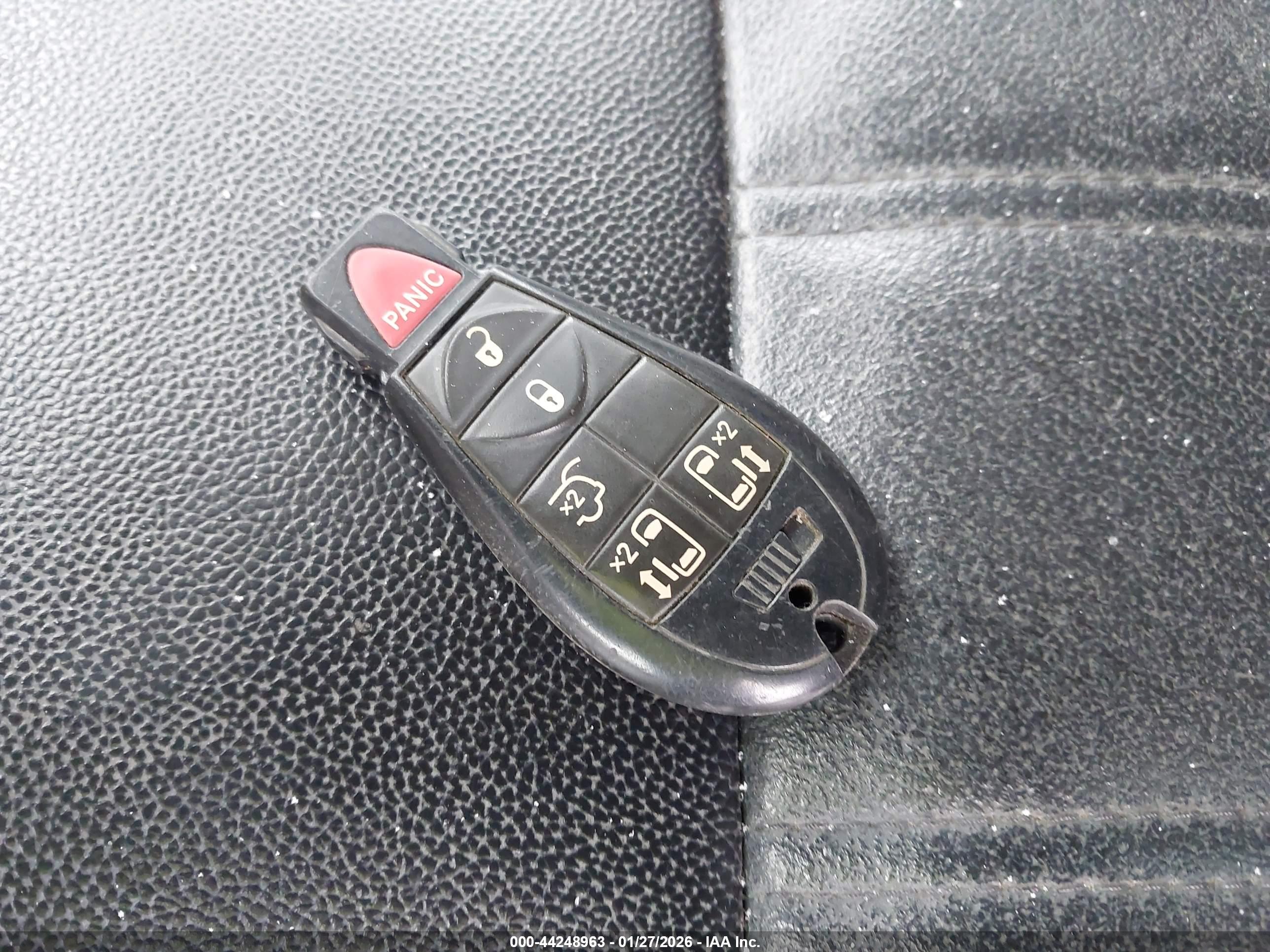 CHRYSLER TOWN image 11