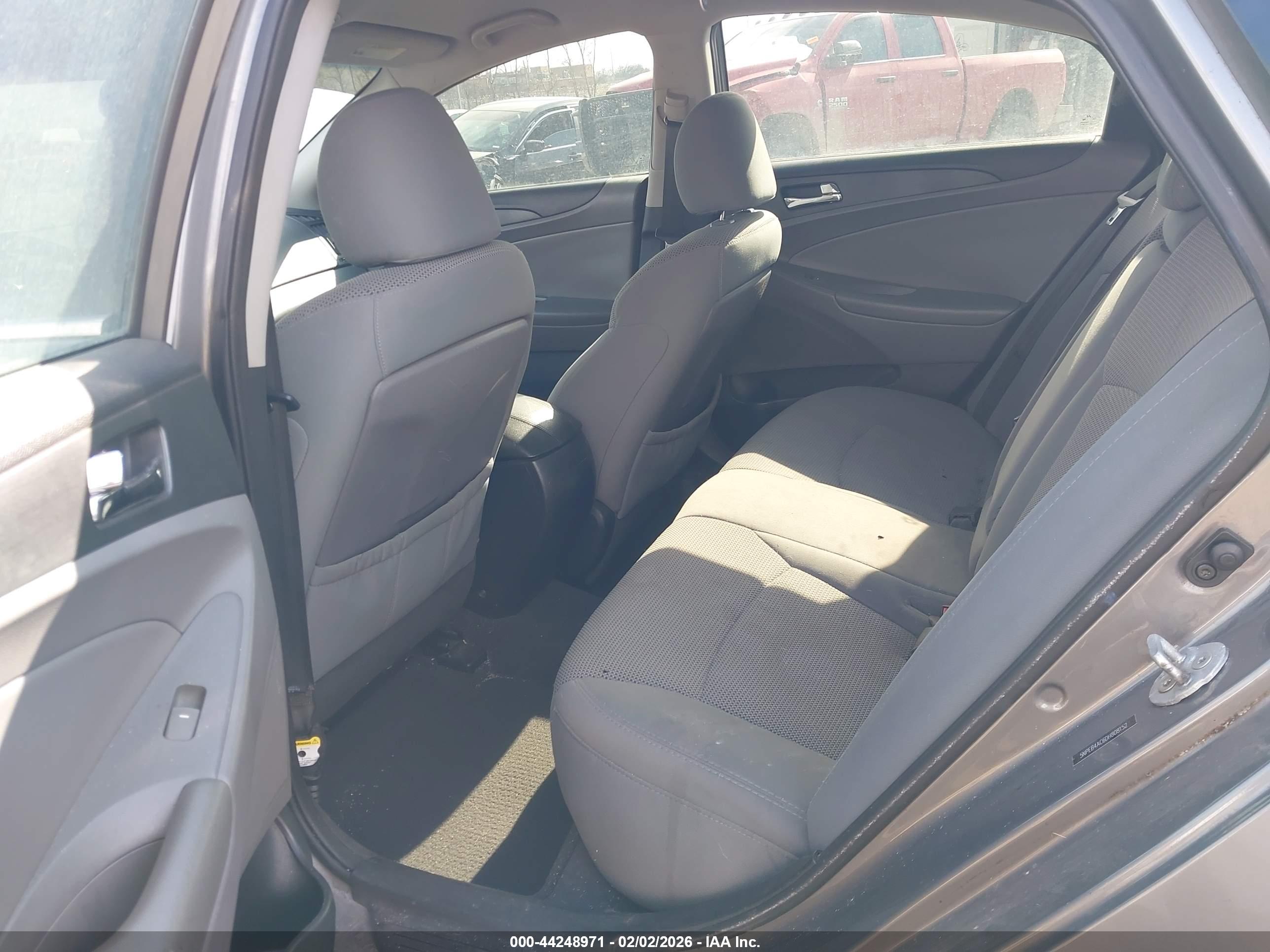 HYUNDAI SONATA image 8