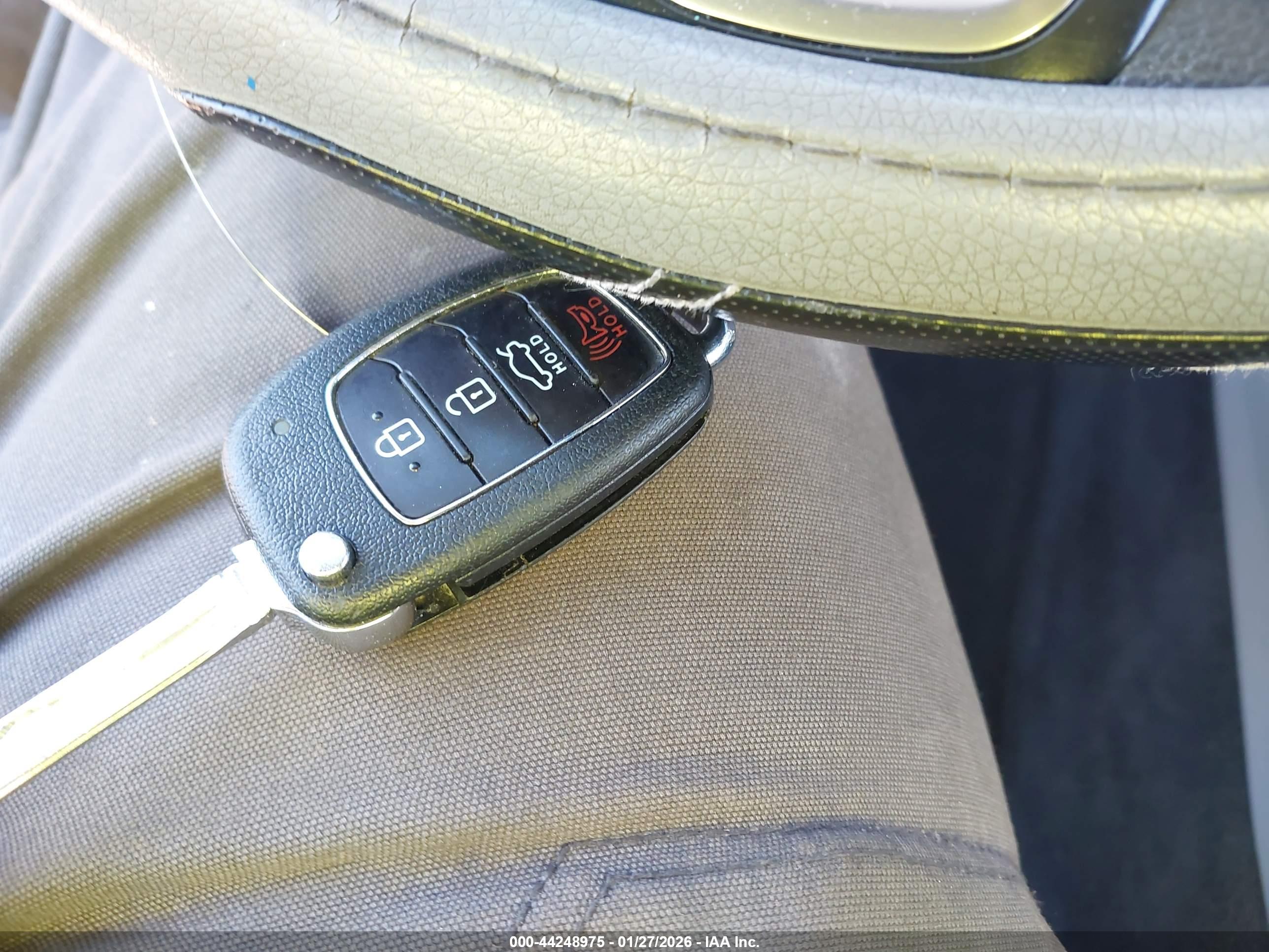 HYUNDAI SONATA image 11