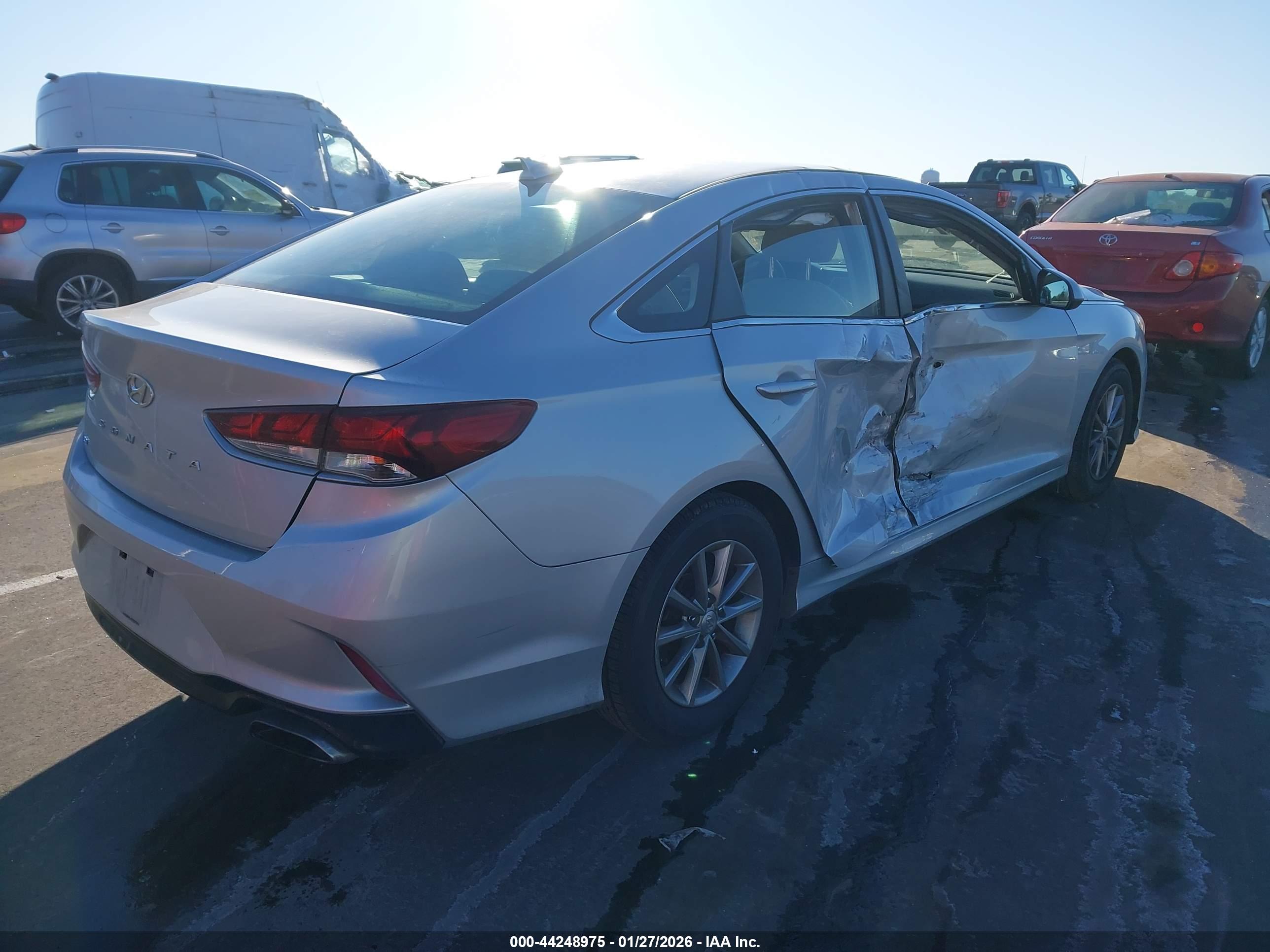 HYUNDAI SONATA image 4