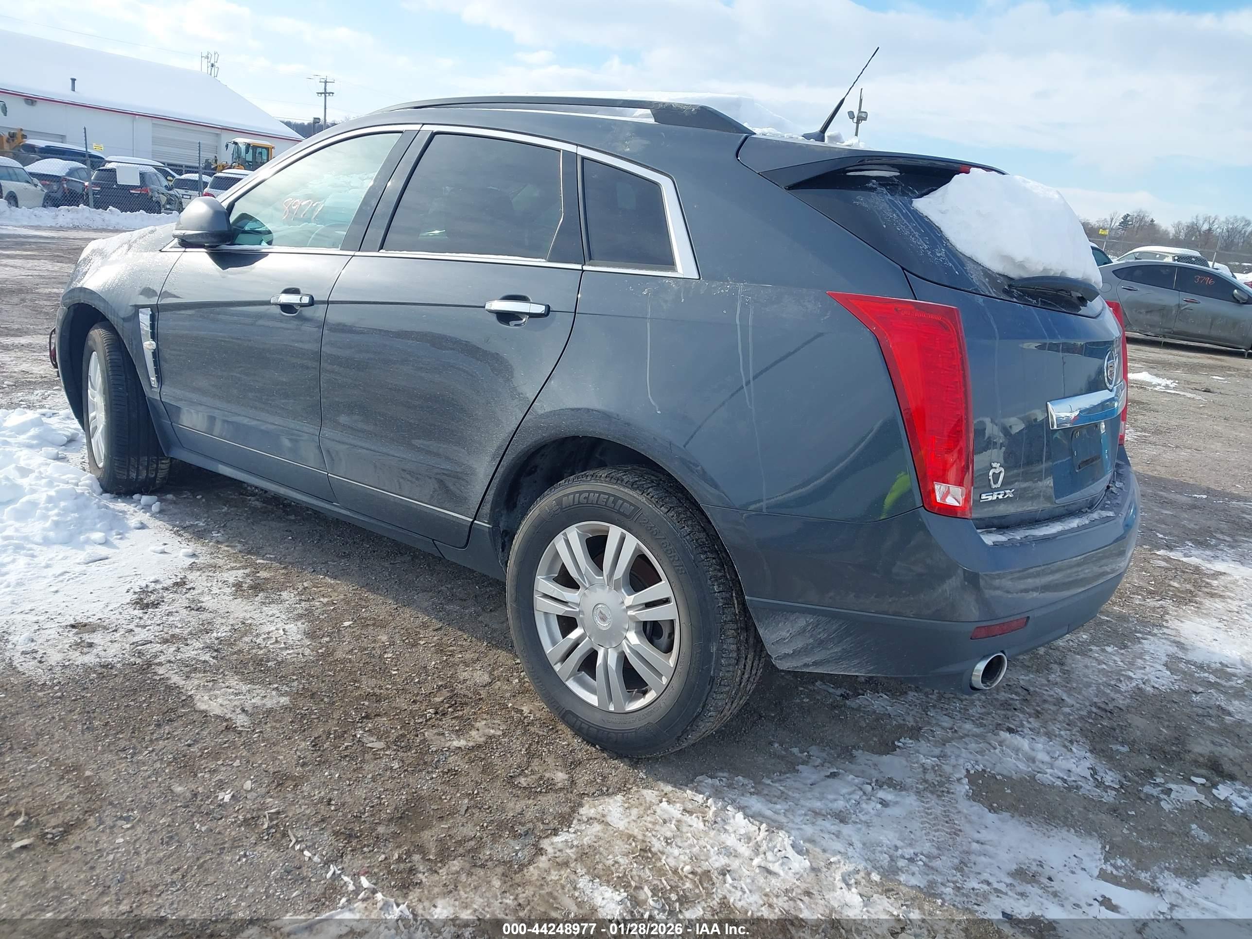 CADILLAC SRX image 3