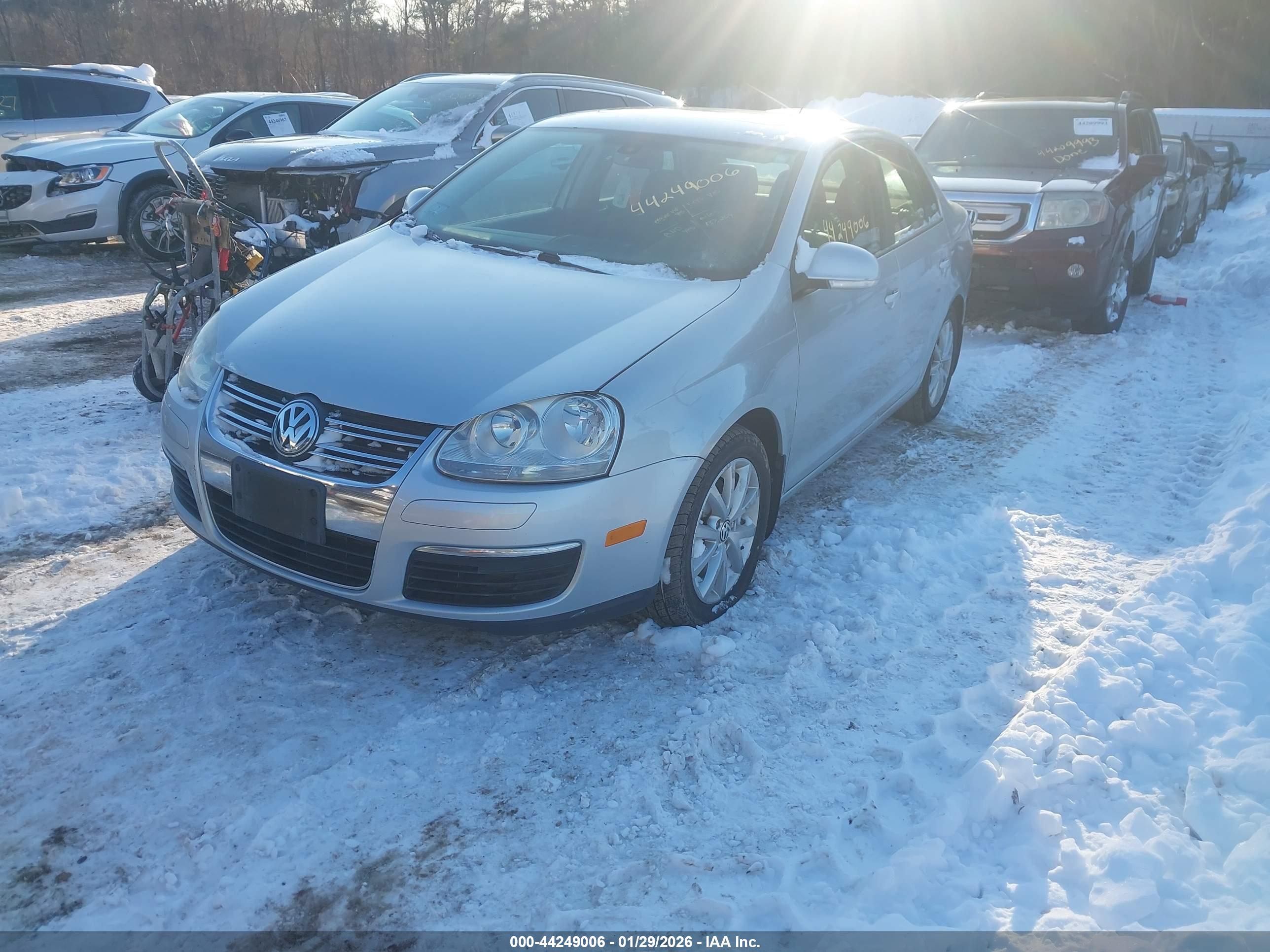 VOLKSWAGEN JETTA image 2