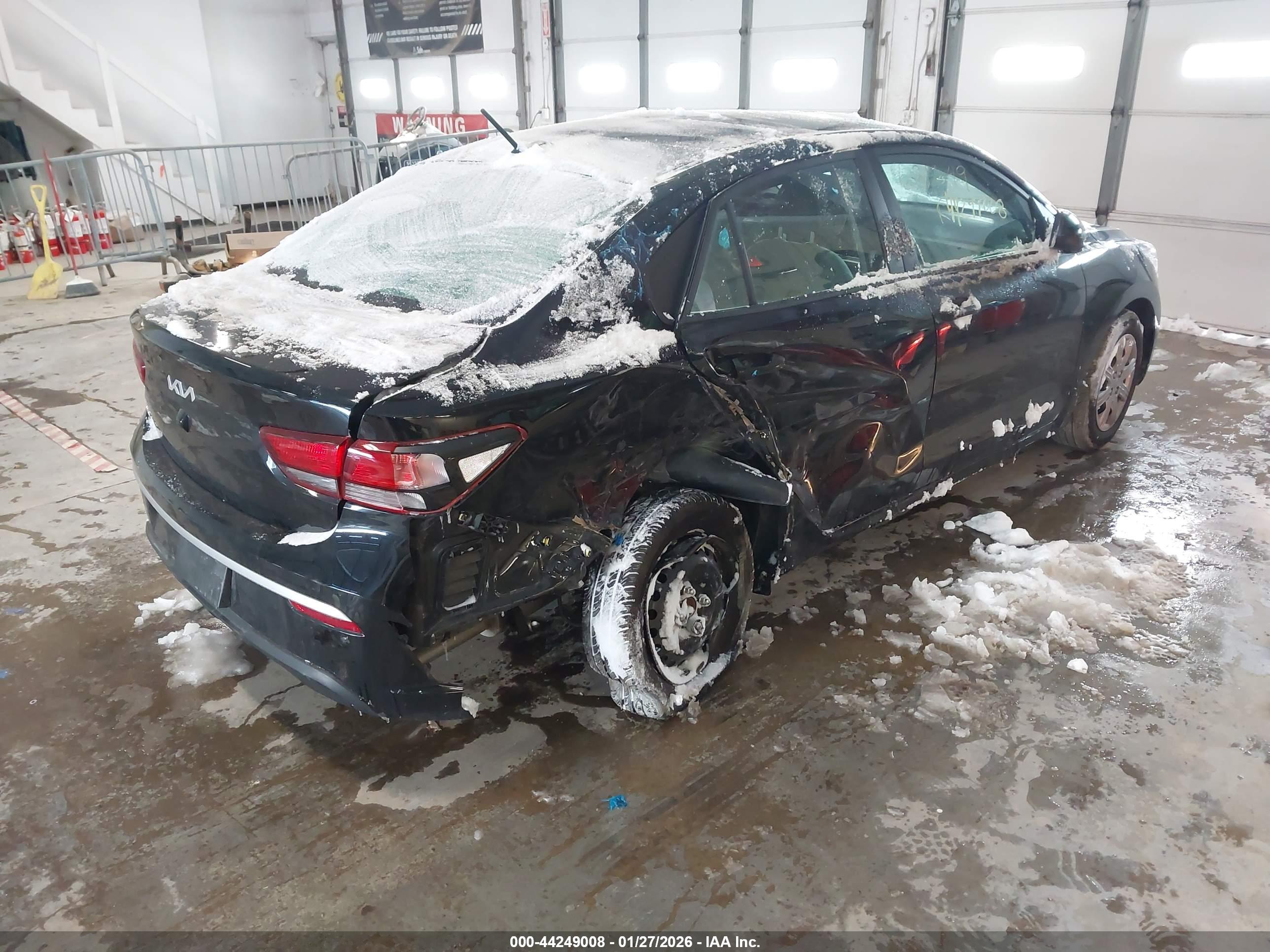 KIA RIO image 4