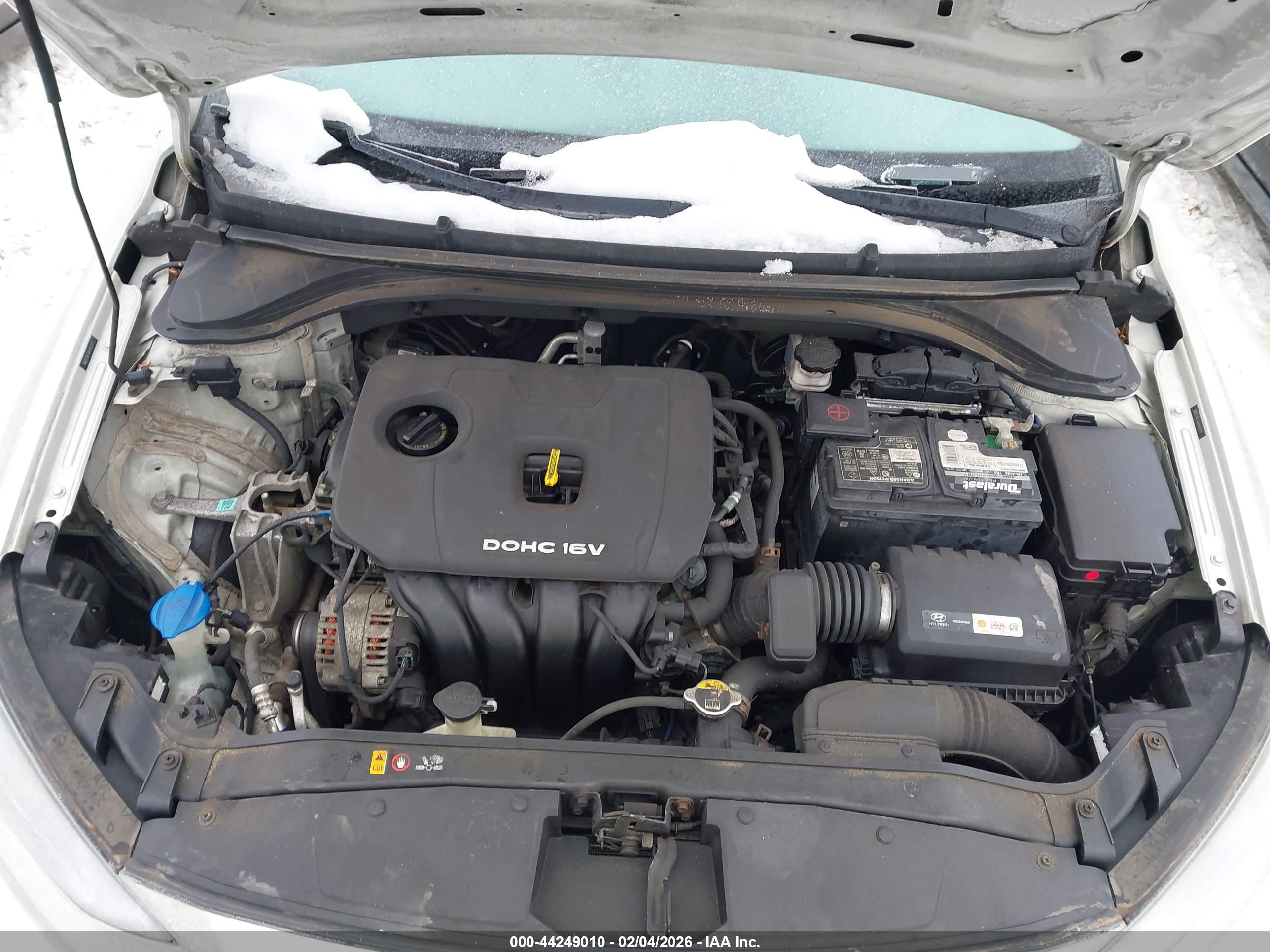 HYUNDAI ELANTRA image 10