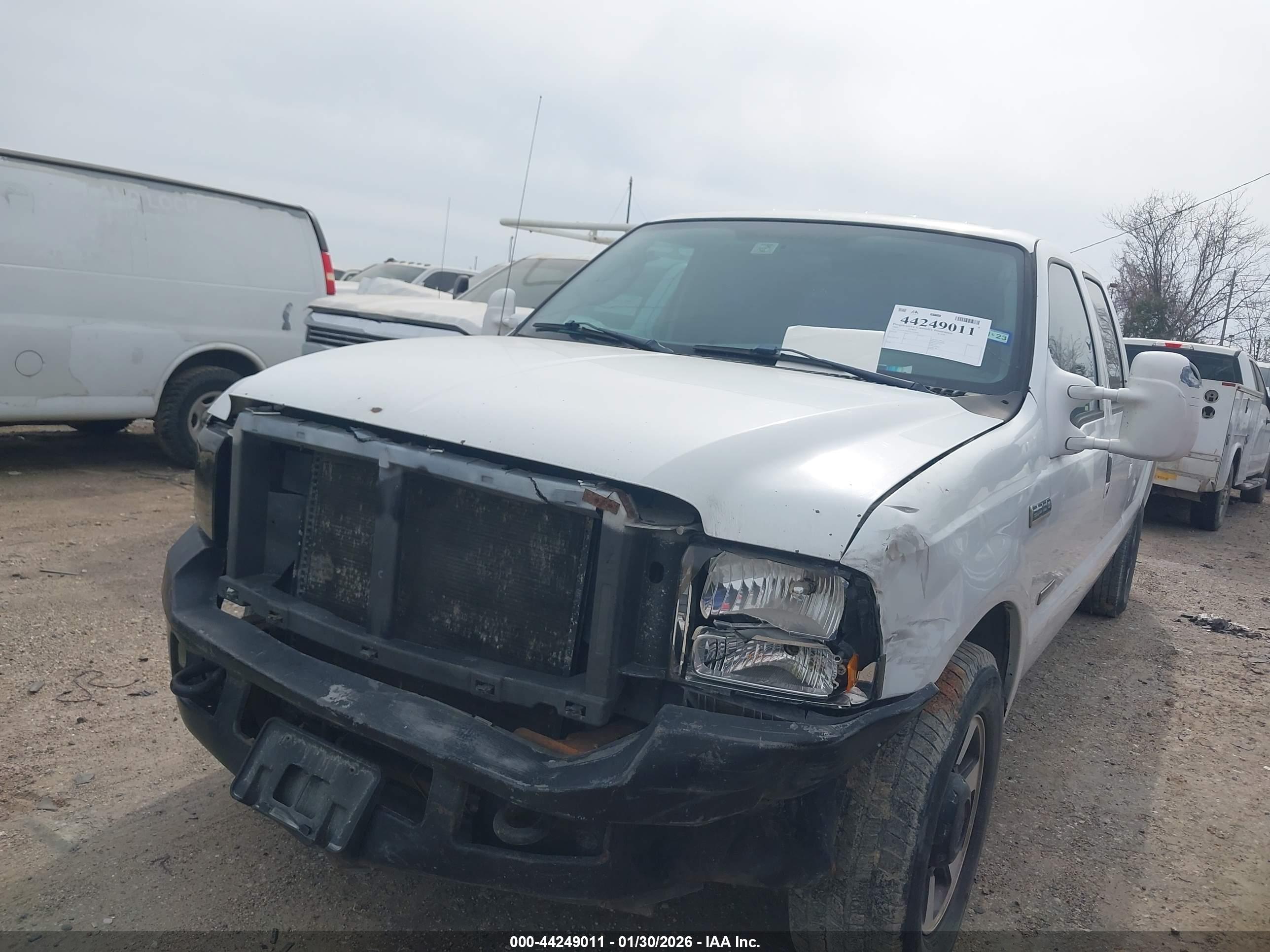 FORD F-350 image 2