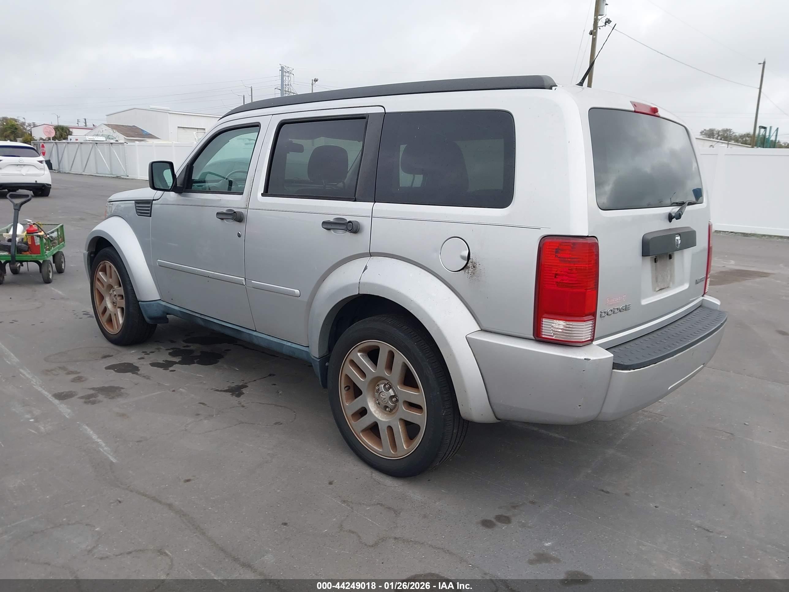 DODGE NITRO image 3