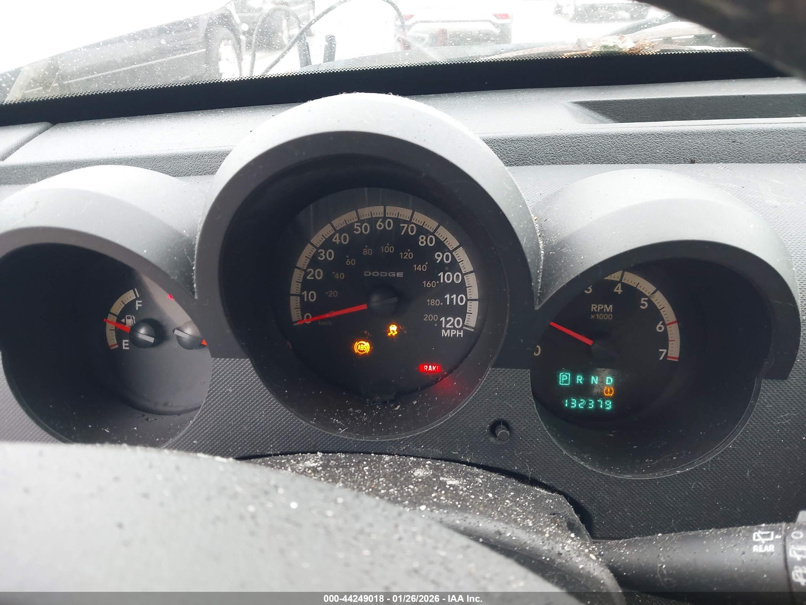 DODGE NITRO image 7