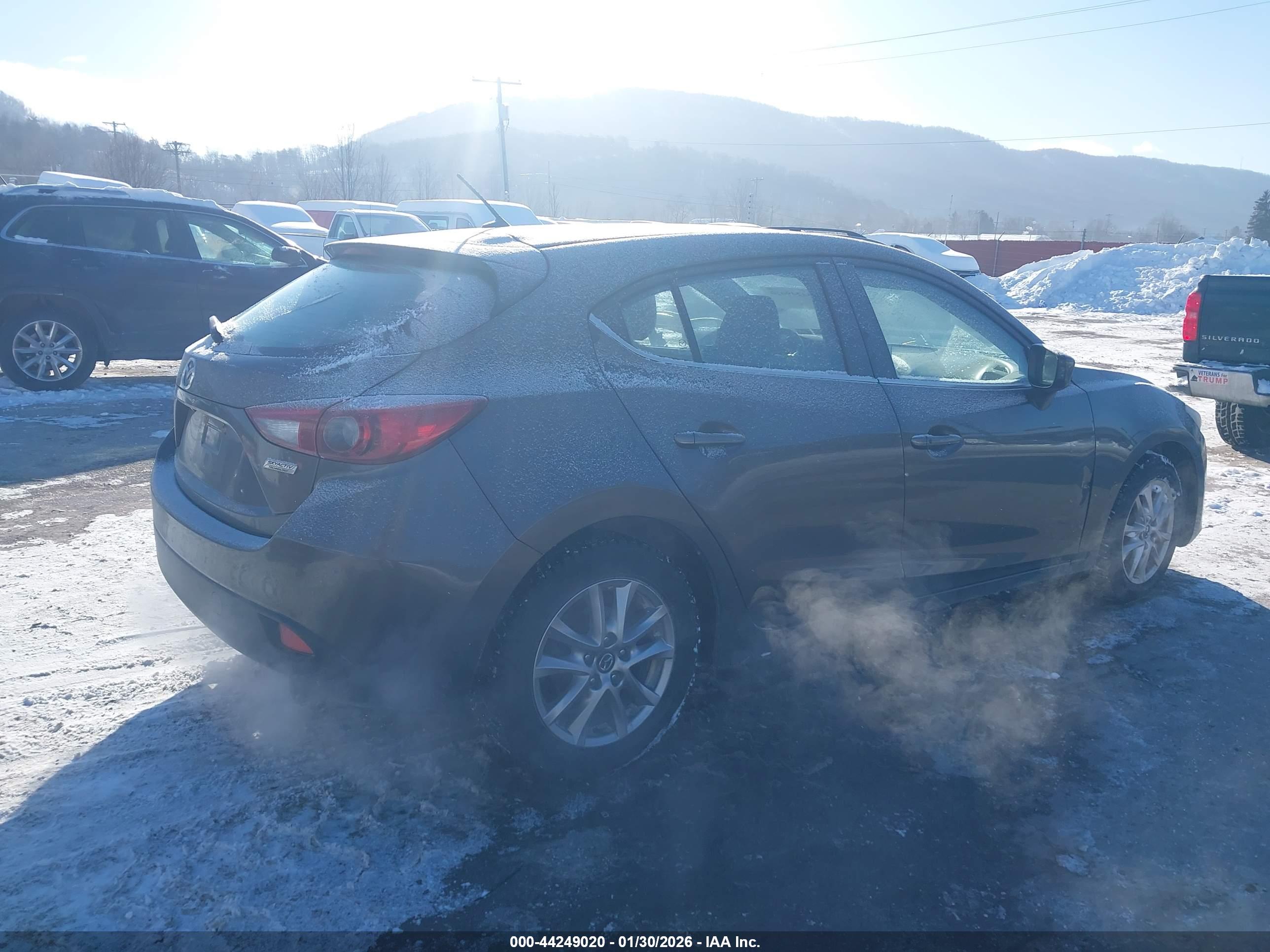 MAZDA MAZDA3 image 4